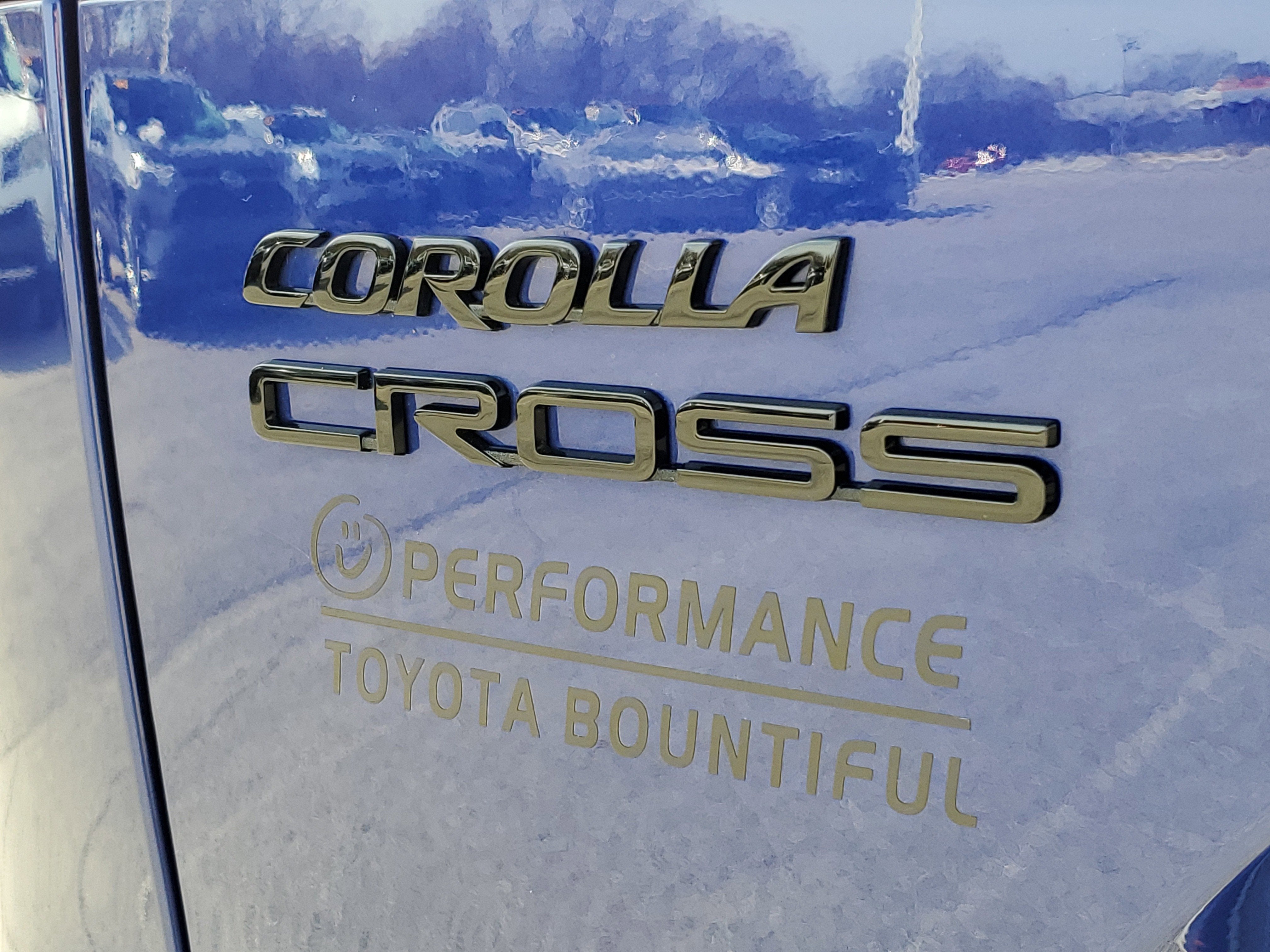 2023 Toyota Corolla Cross Hybrid SE