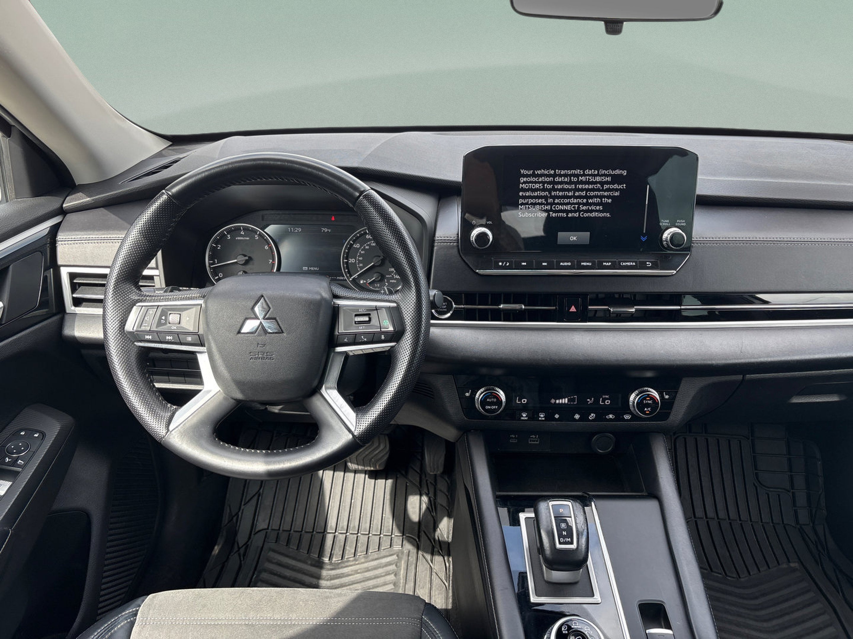 2023 Mitsubishi Outlander SE