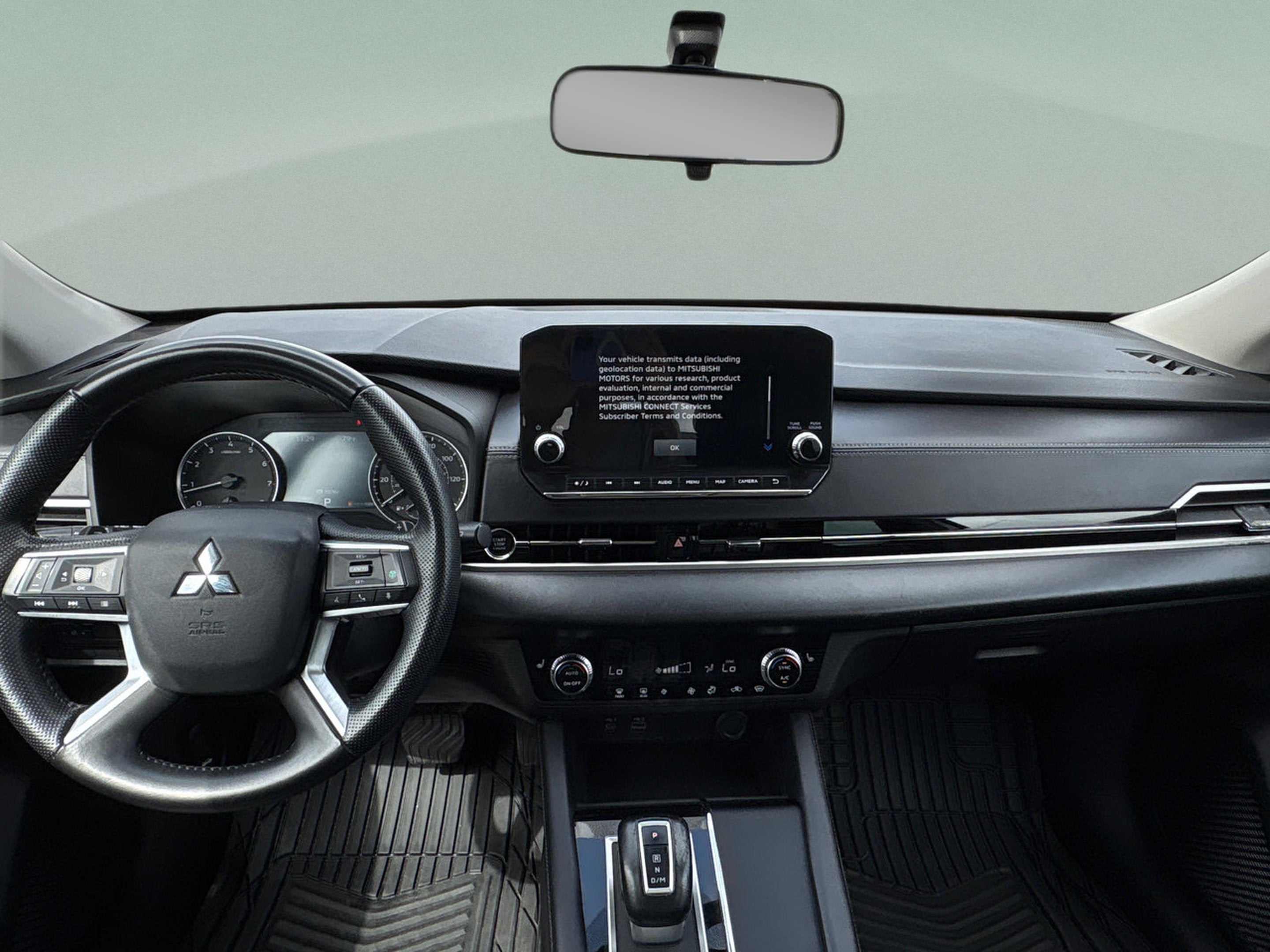 2023 Mitsubishi Outlander SE