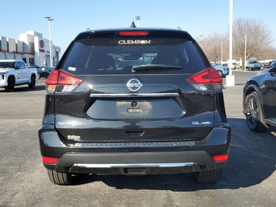 2017 Nissan Rogue SL