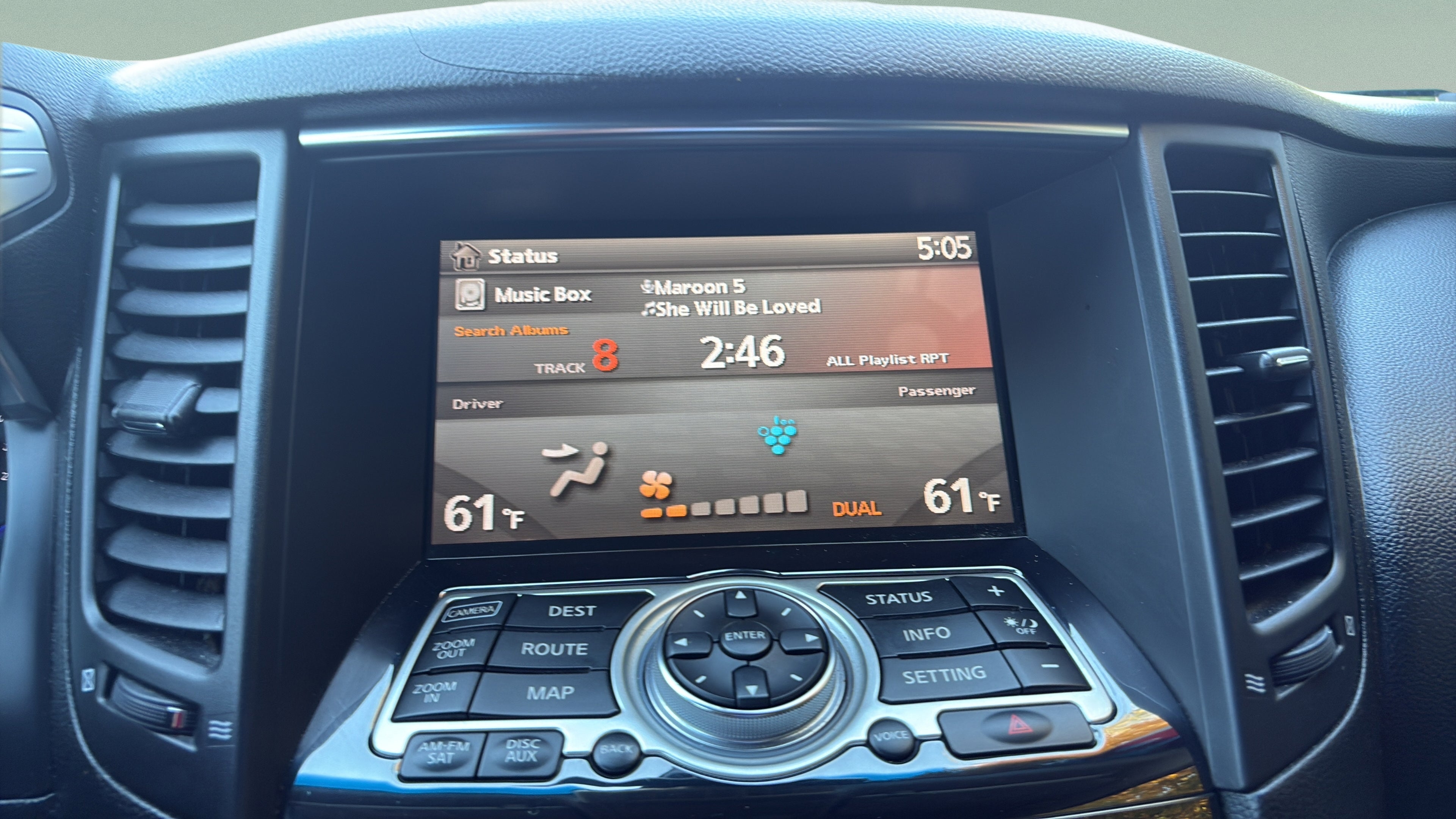 2009 INFINITI FX50 Base
