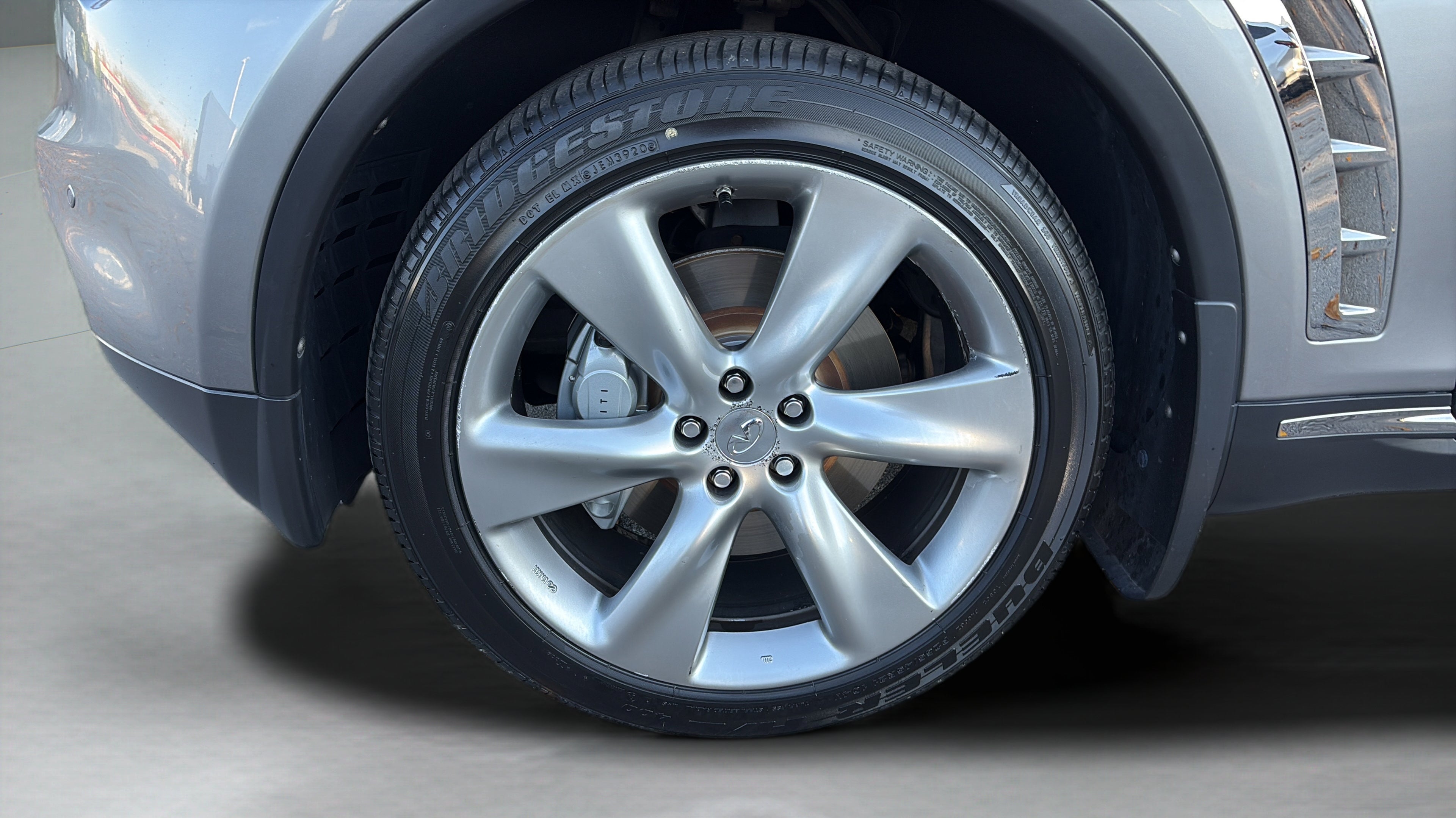 2009 INFINITI FX50 Base