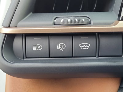 2025 Toyota Crown Signia Limited