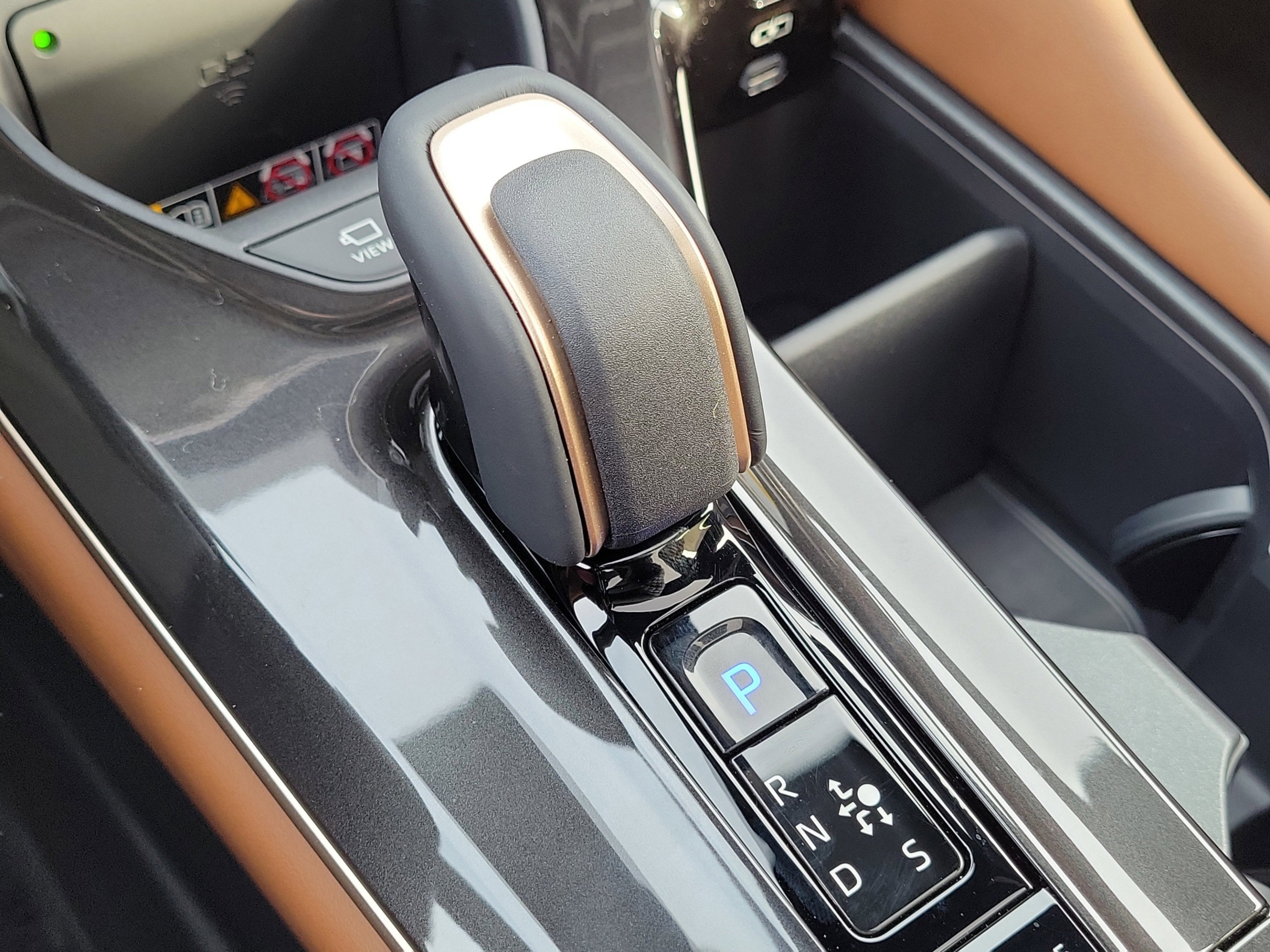 2025 Toyota Crown Signia Limited