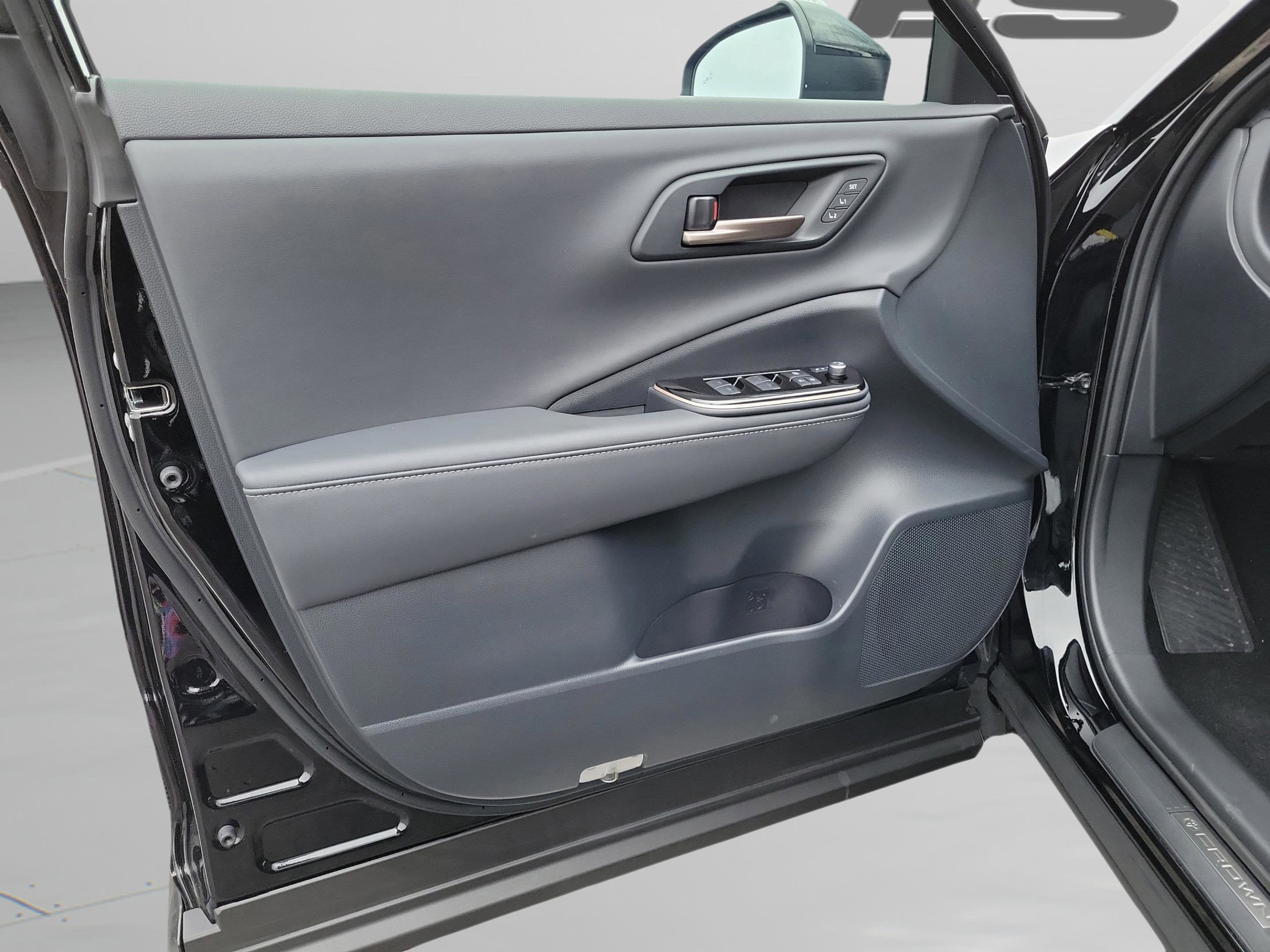 2026 Toyota Crown Platinum