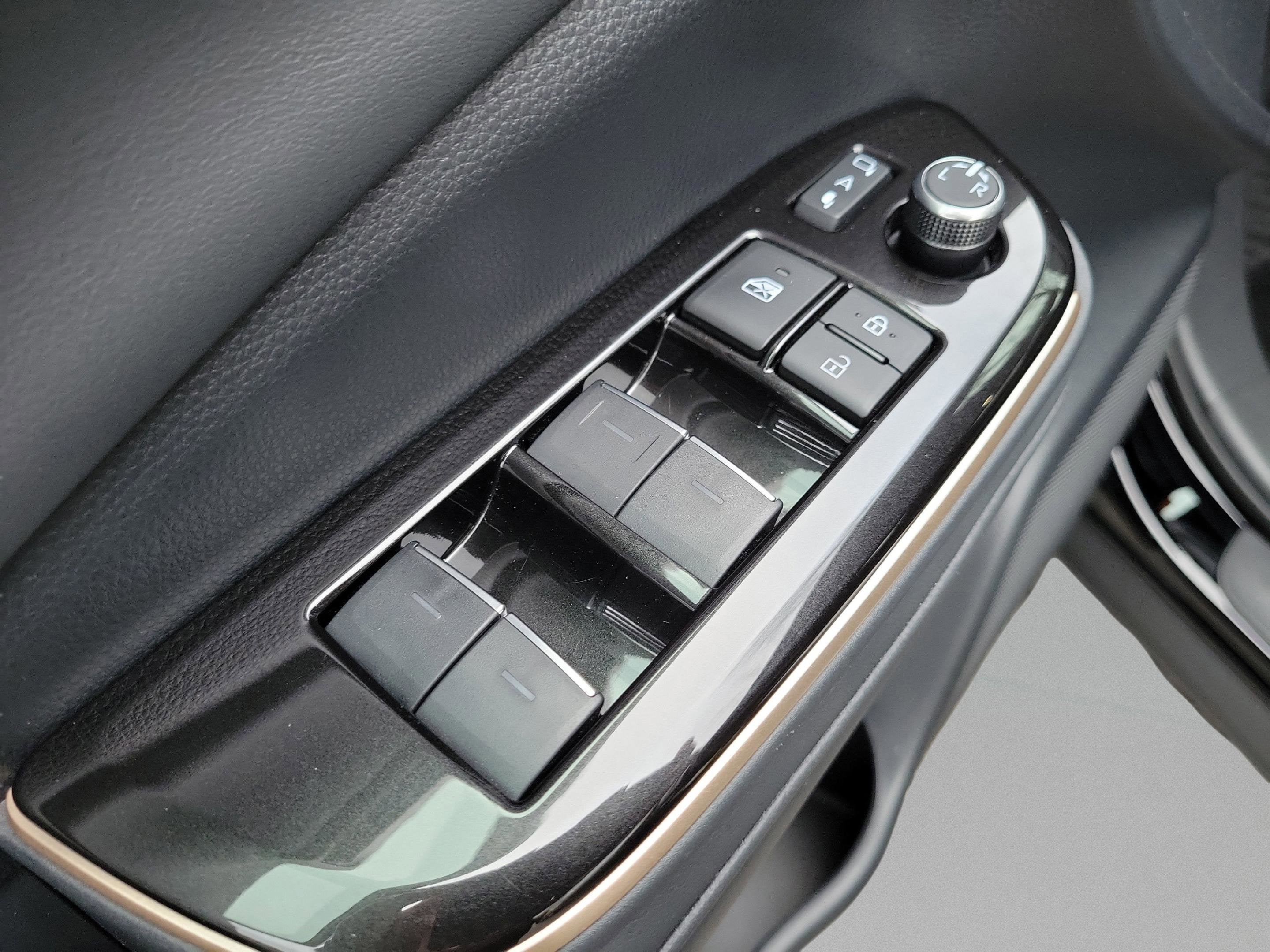 2026 Toyota Crown Platinum