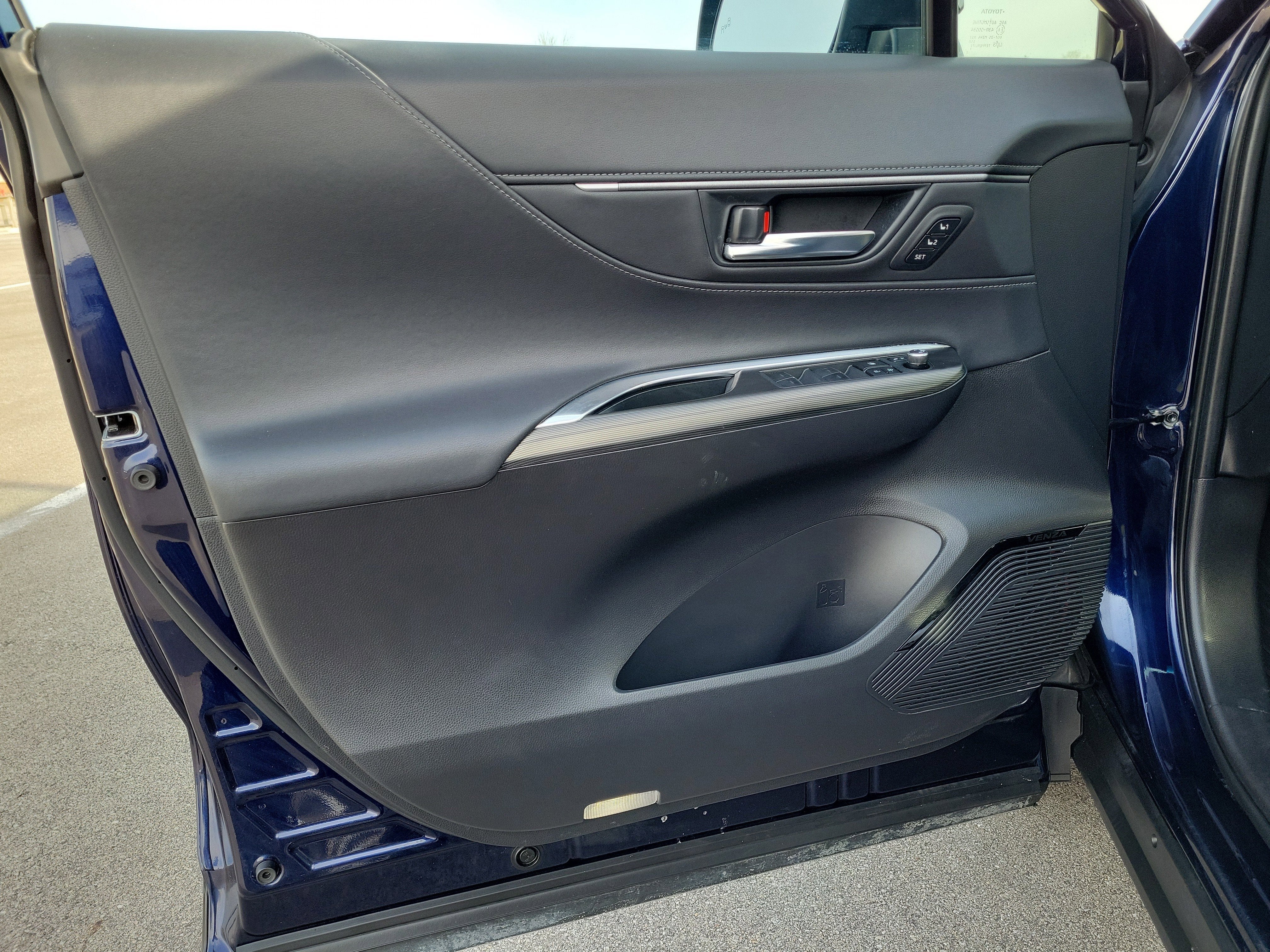 2023 Toyota Venza Limited