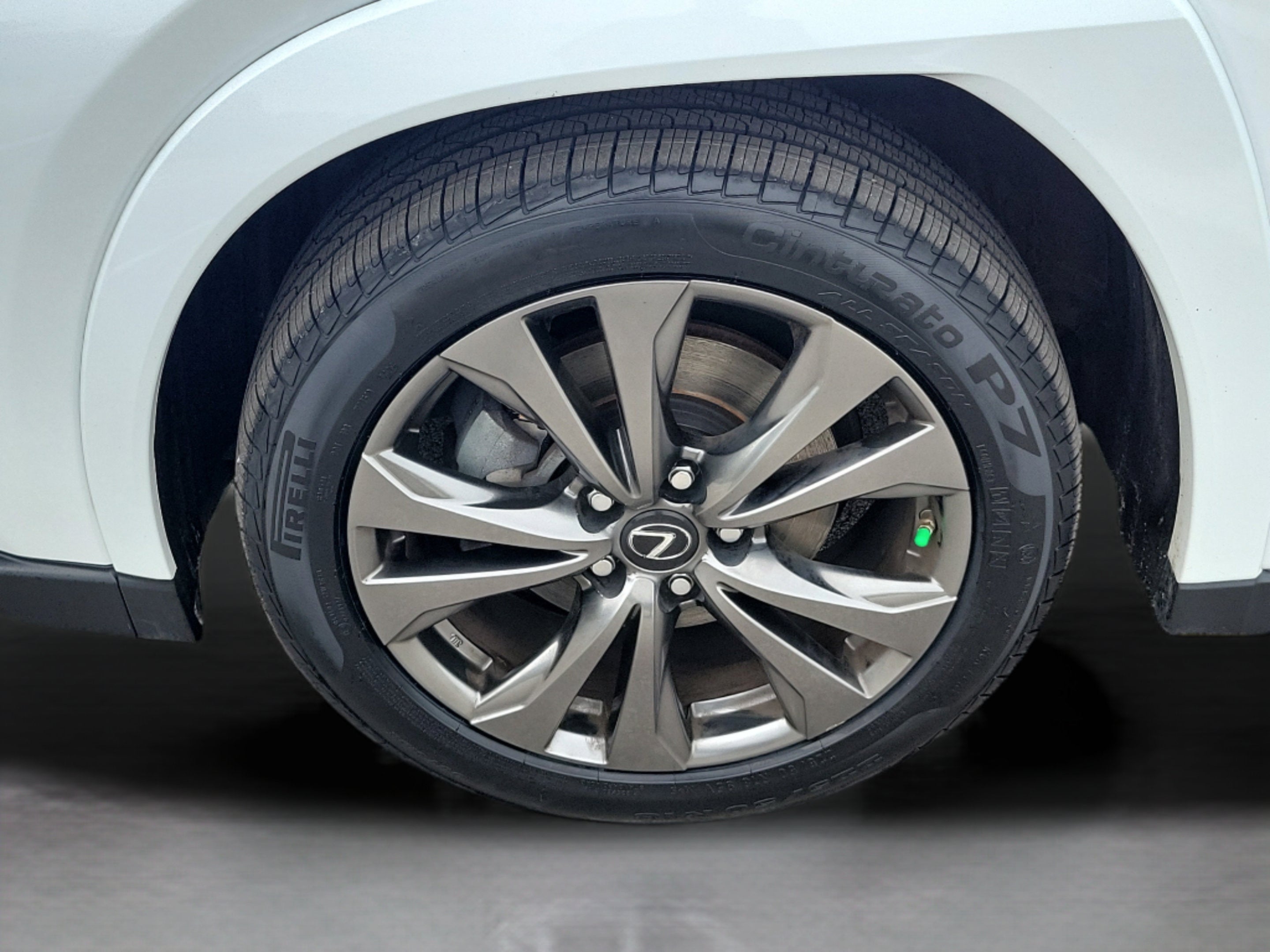 2023 Lexus UX UX 250h F SPORT Handling