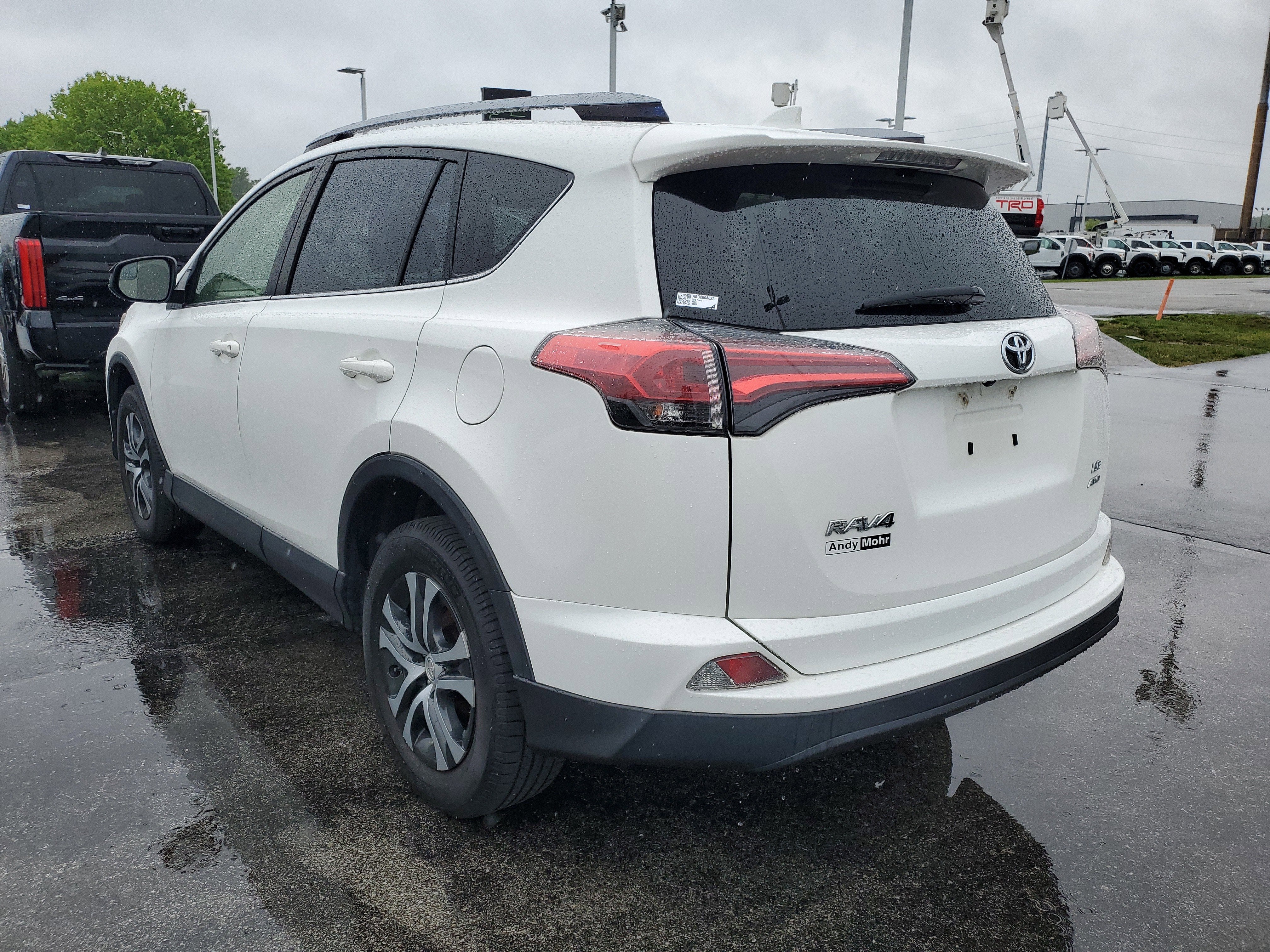 2018 Toyota RAV4 LE