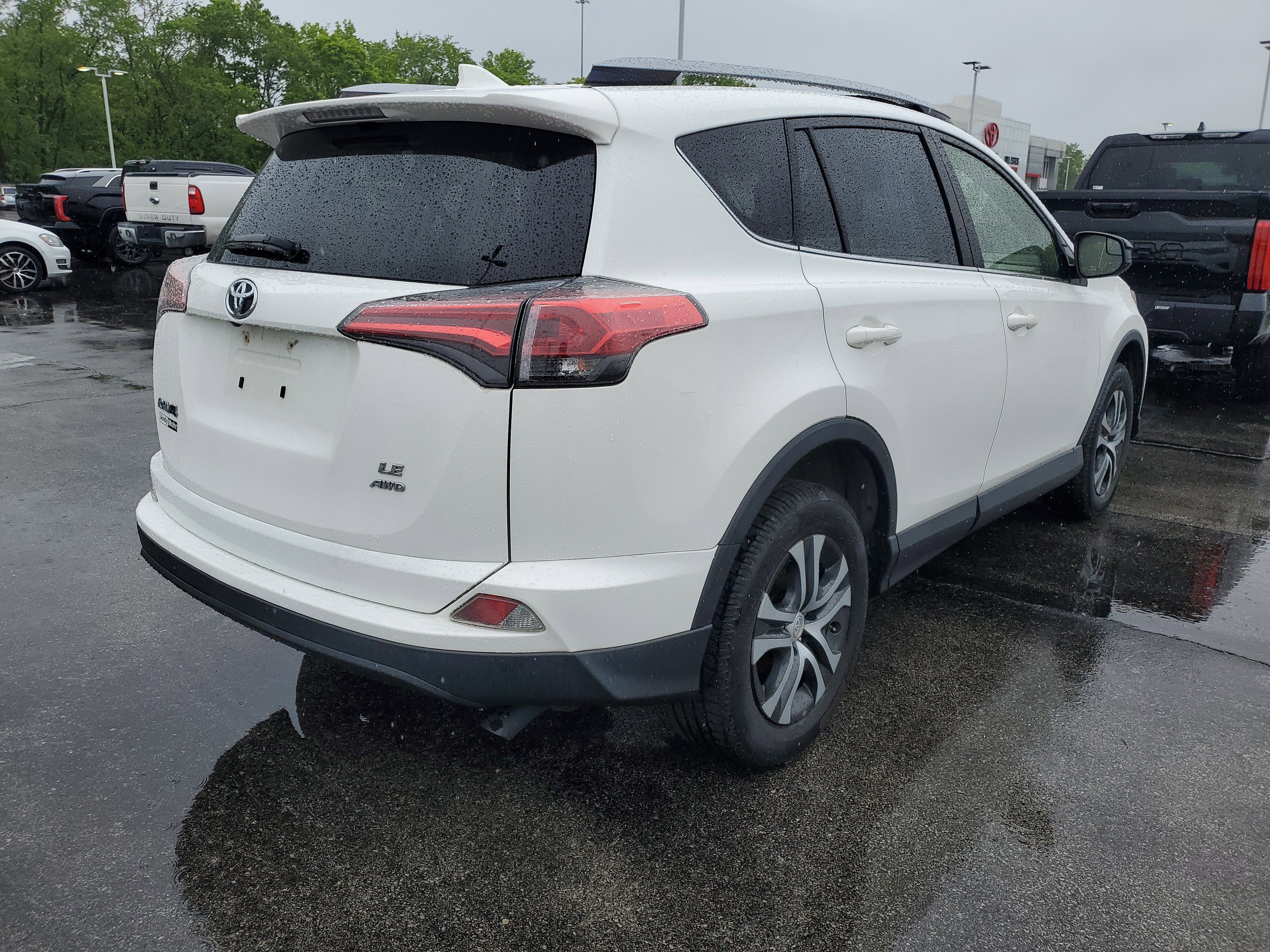 2018 Toyota RAV4 LE