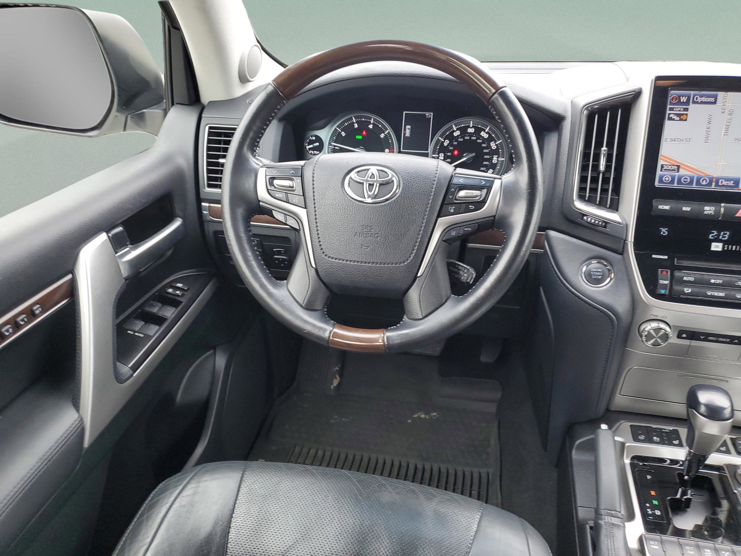 2019 Toyota Land Cruiser Base