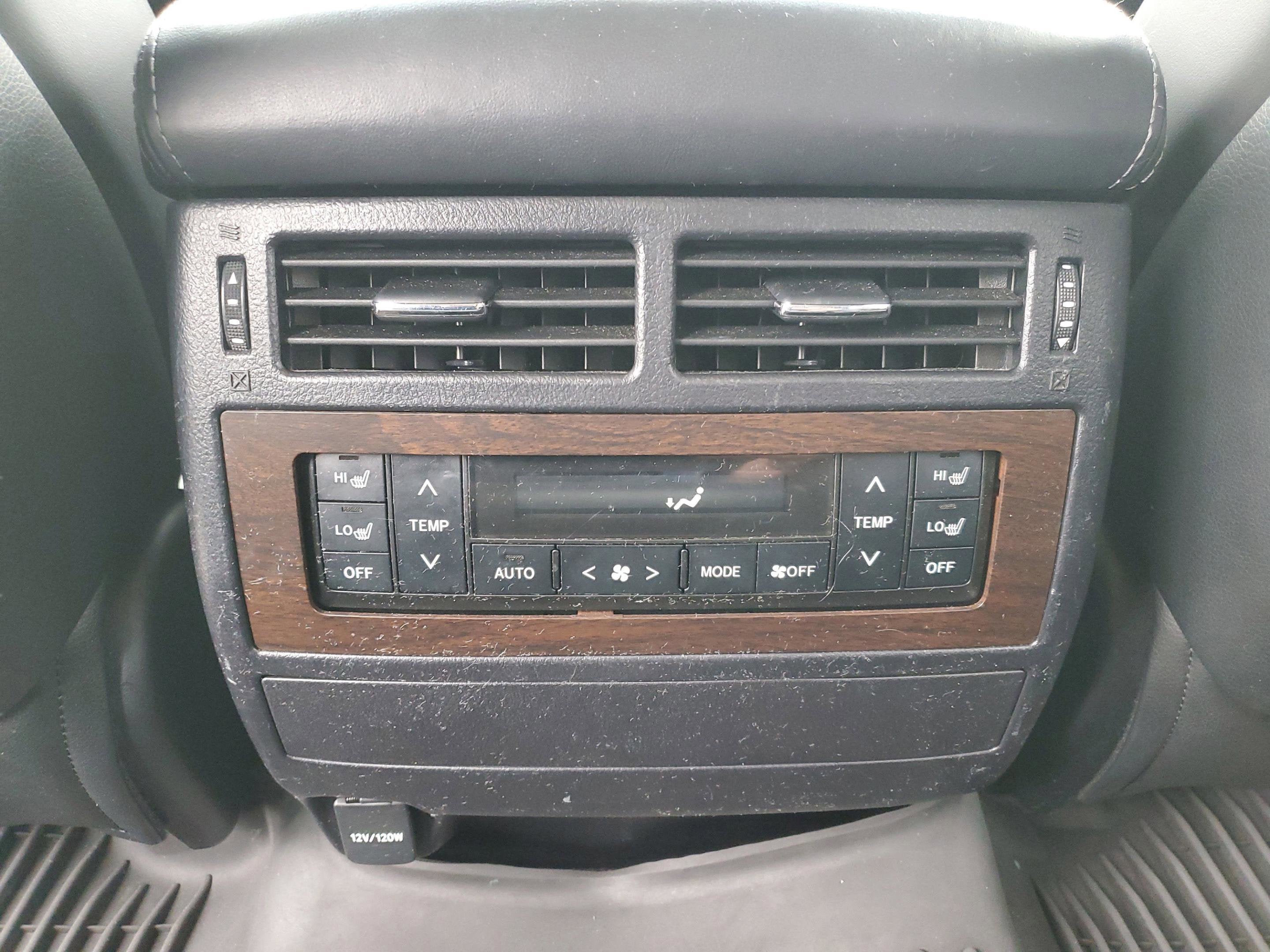 2019 Toyota Land Cruiser Base