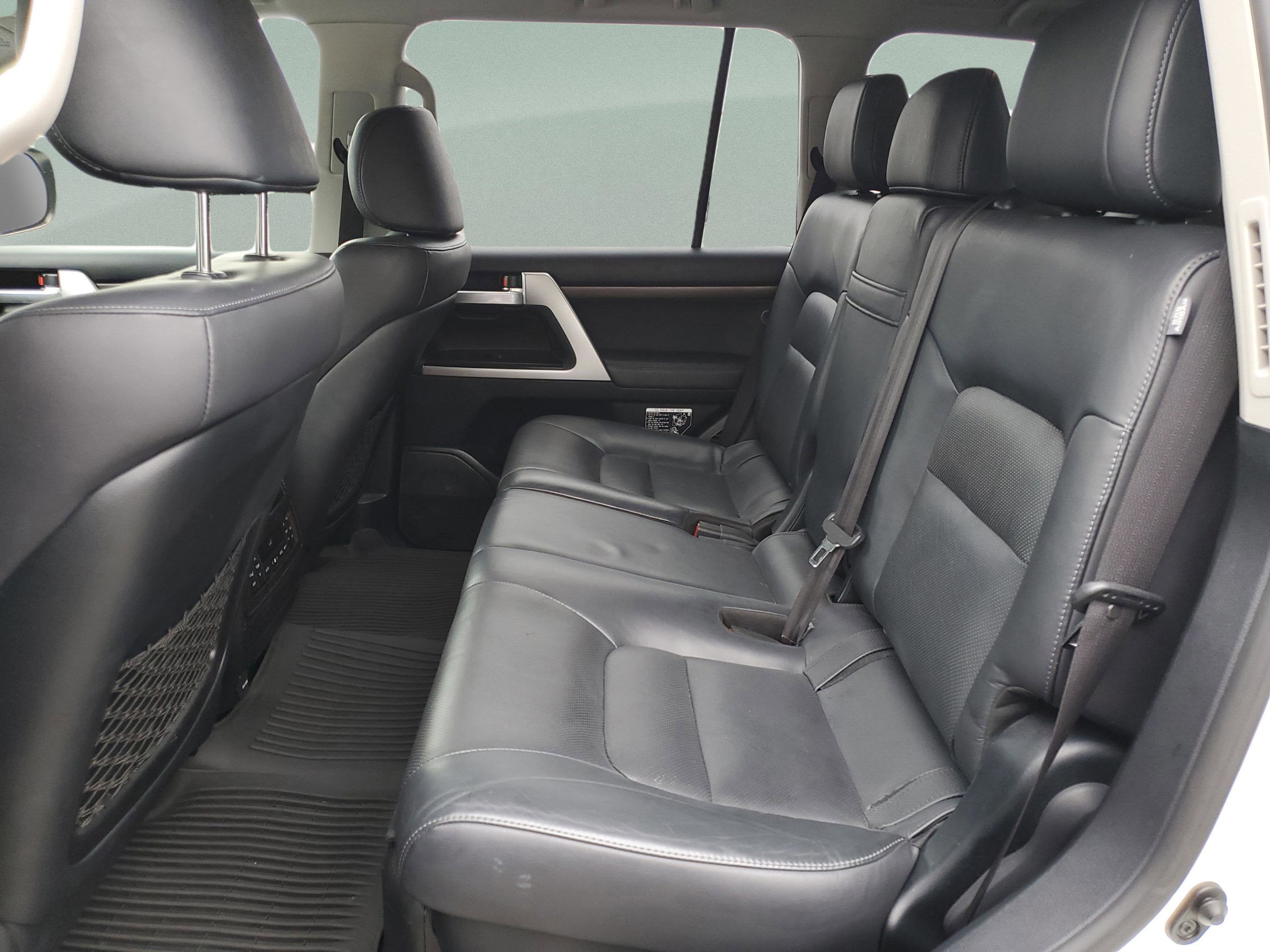 2019 Toyota Land Cruiser Base