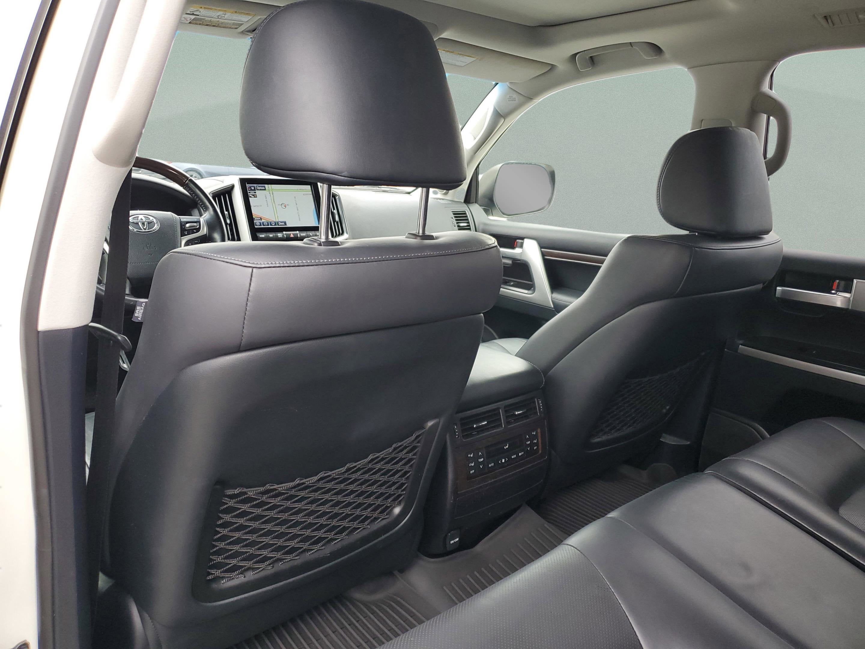 2019 Toyota Land Cruiser Base