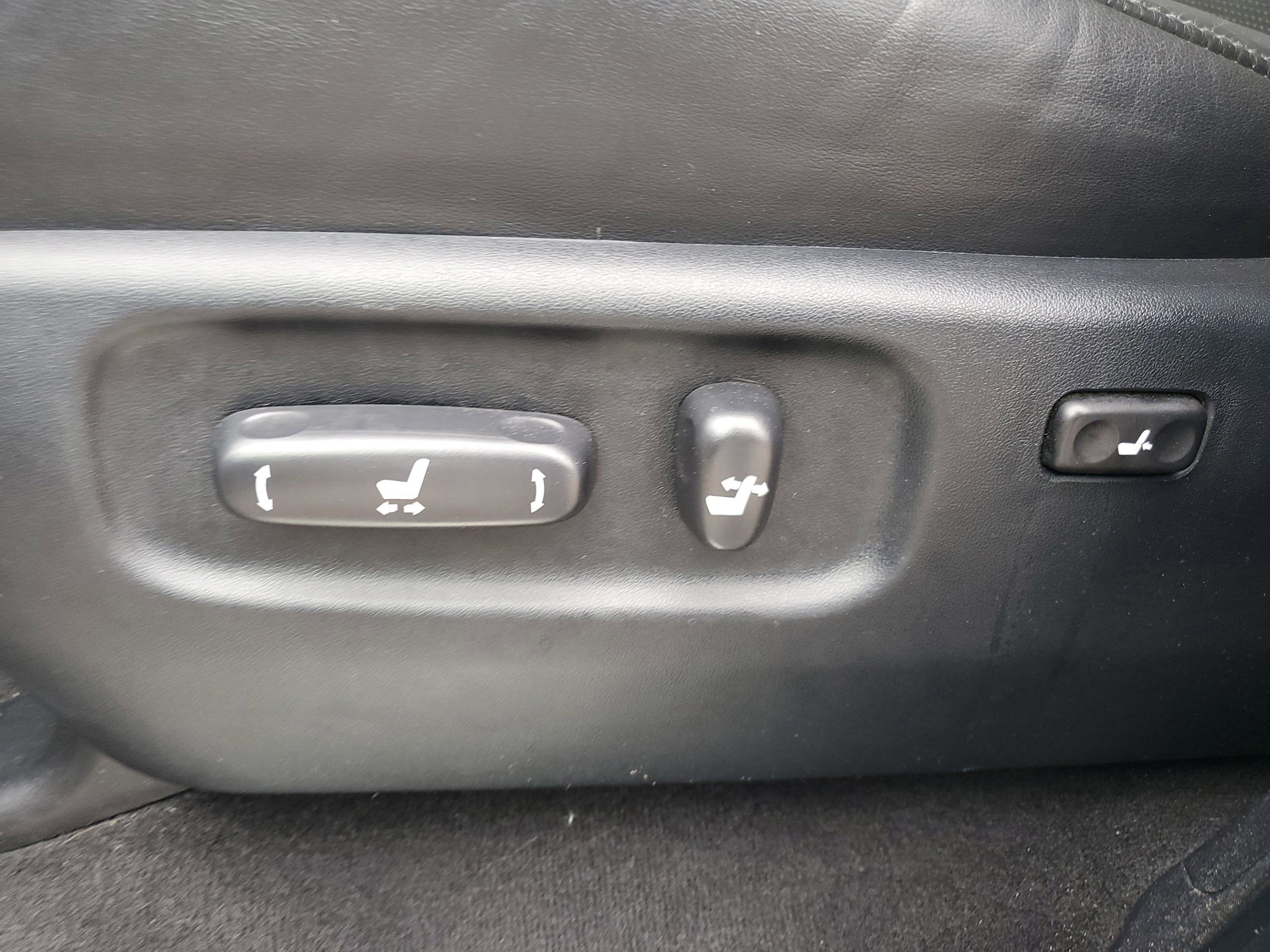 2019 Toyota Land Cruiser Base