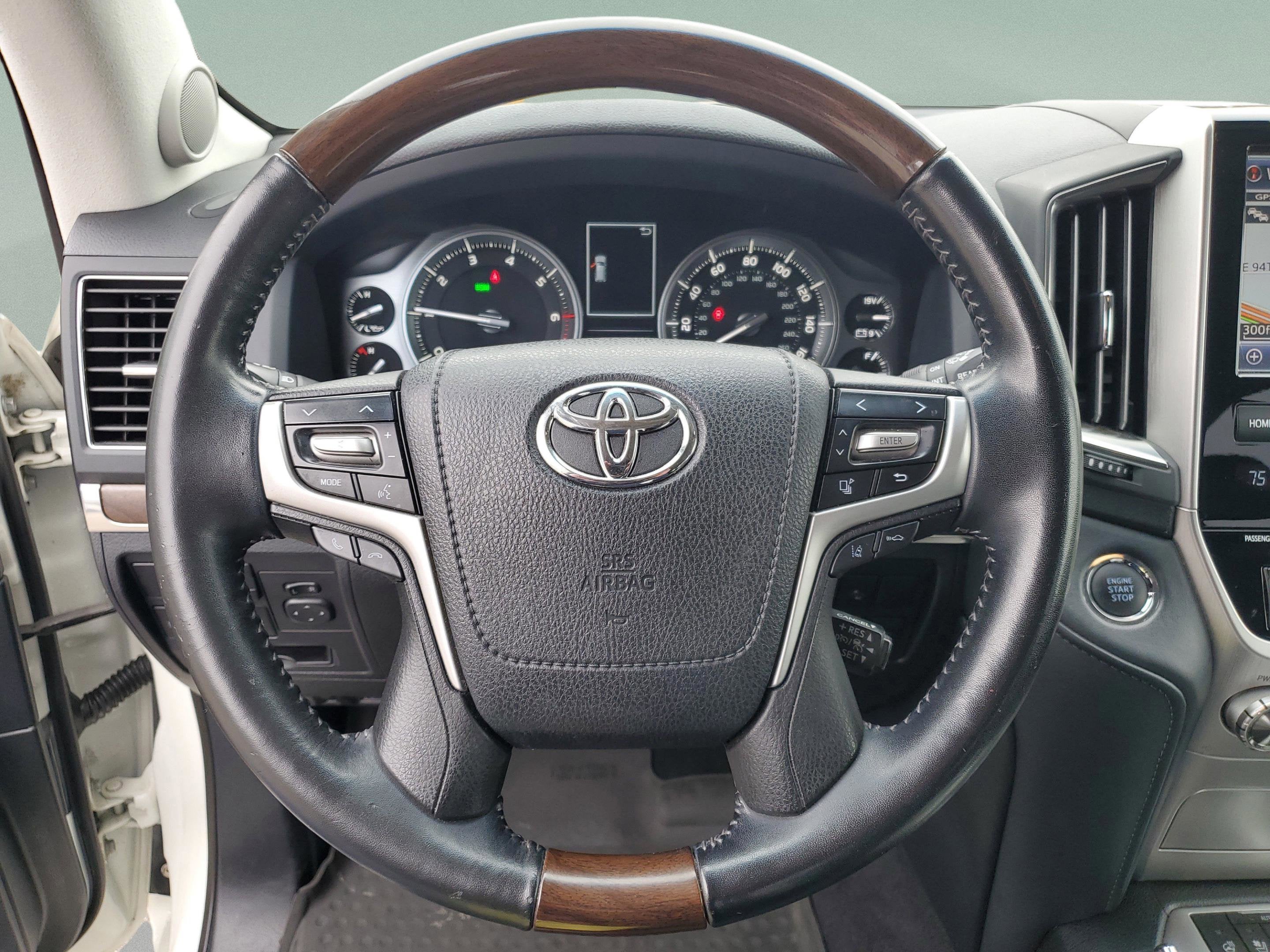 2019 Toyota Land Cruiser Base