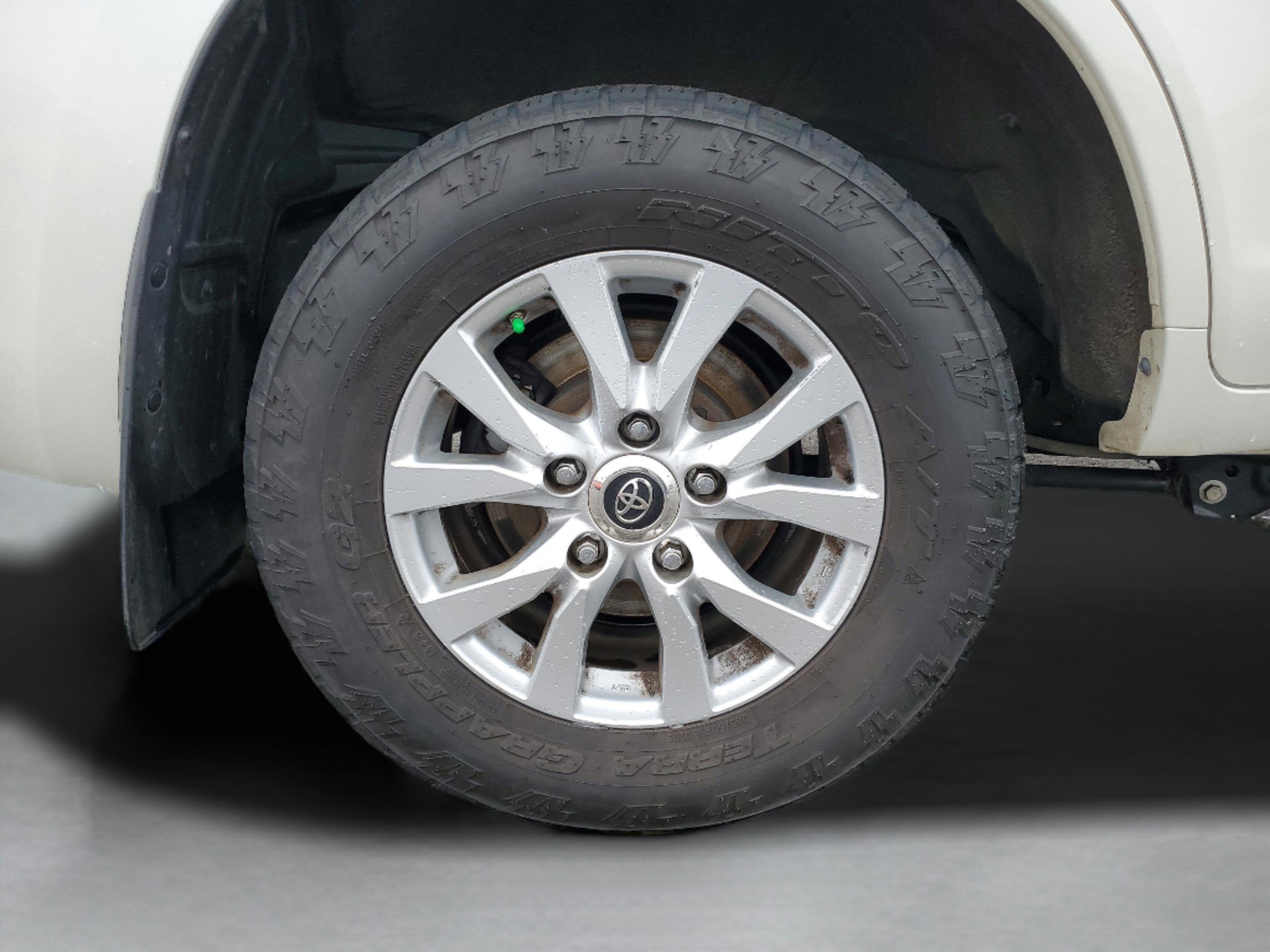 2019 Toyota Land Cruiser Base