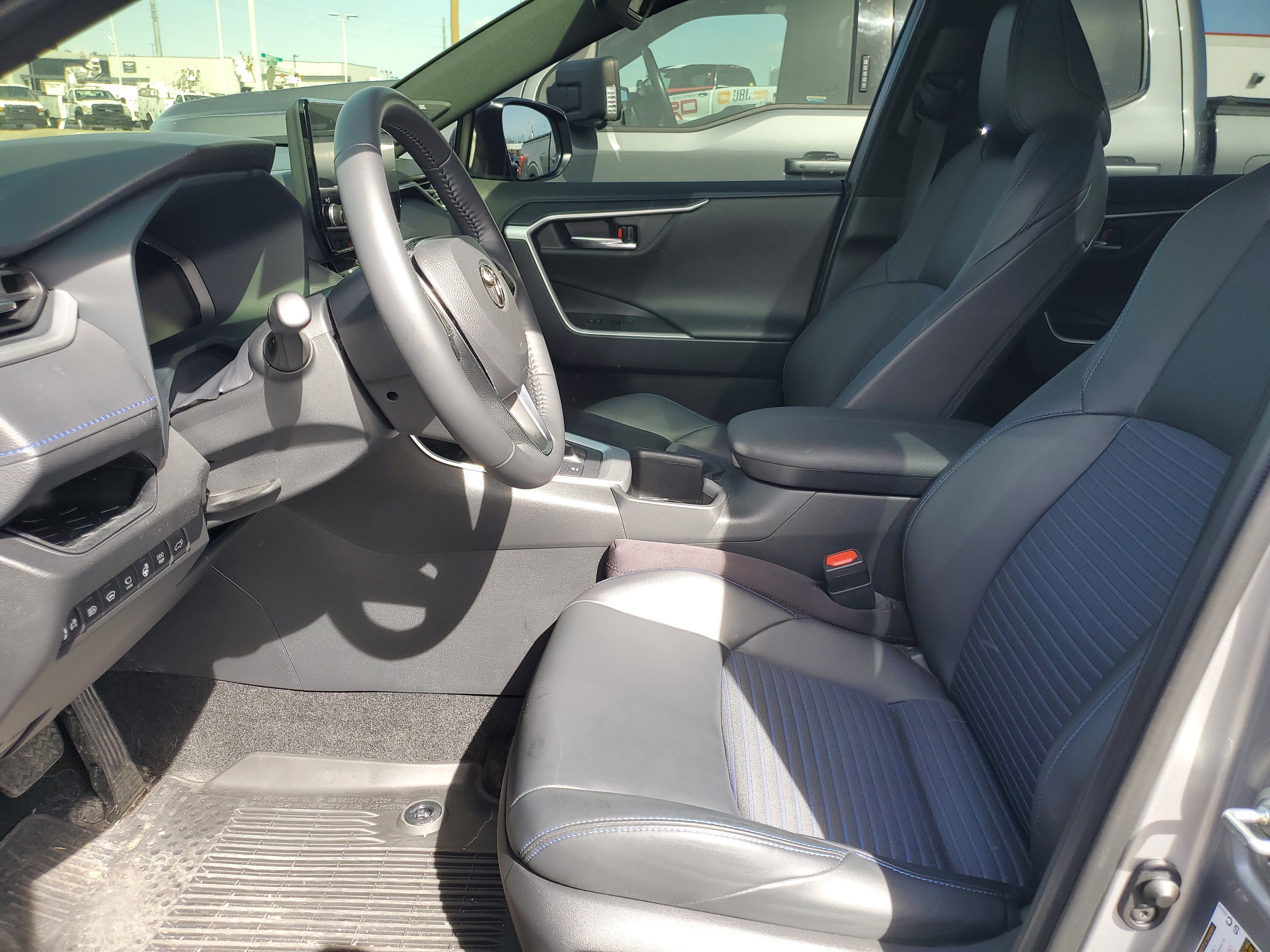 2025 Toyota RAV4 Hybrid XSE