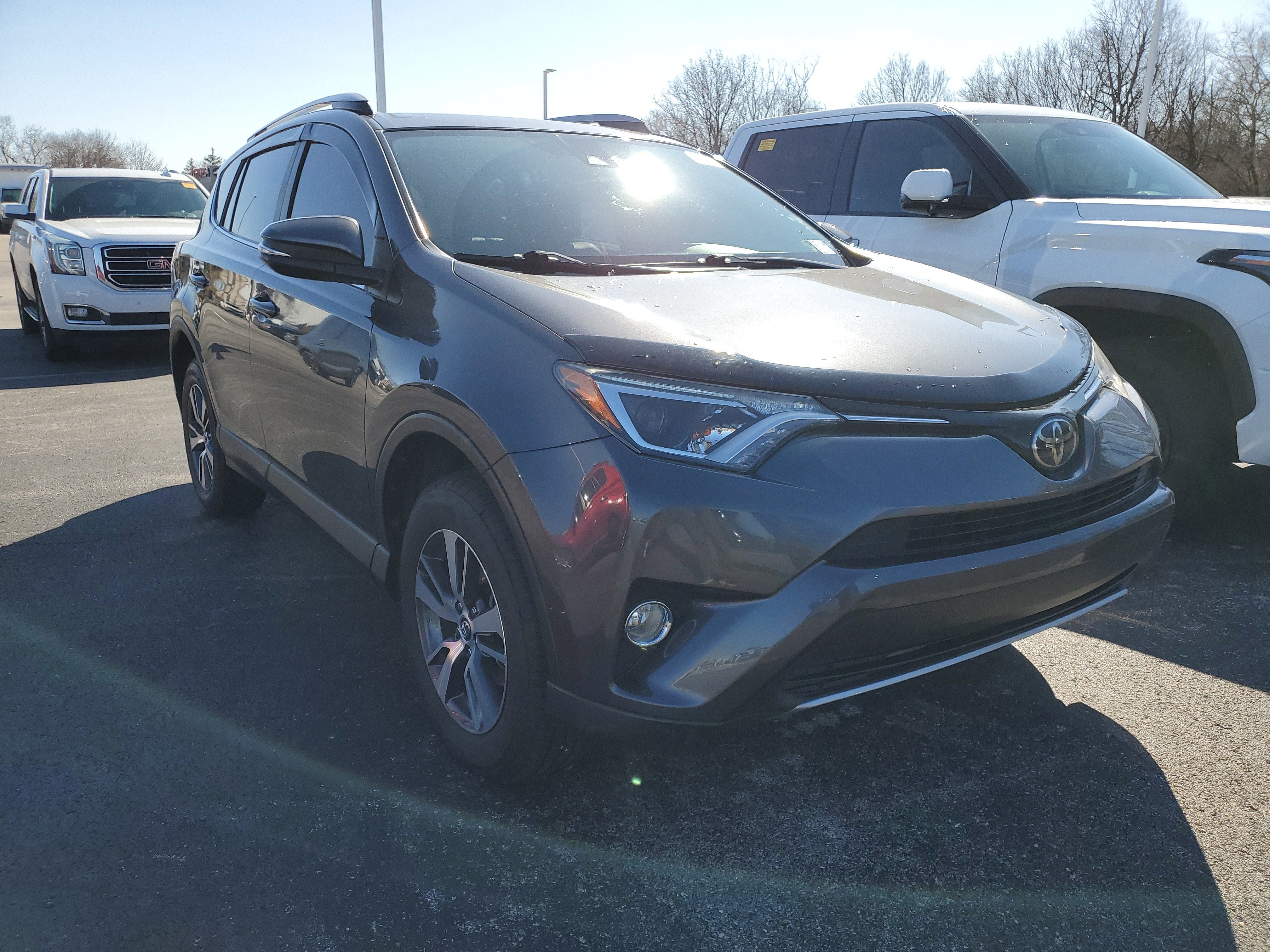 2017 Toyota RAV4 XLE