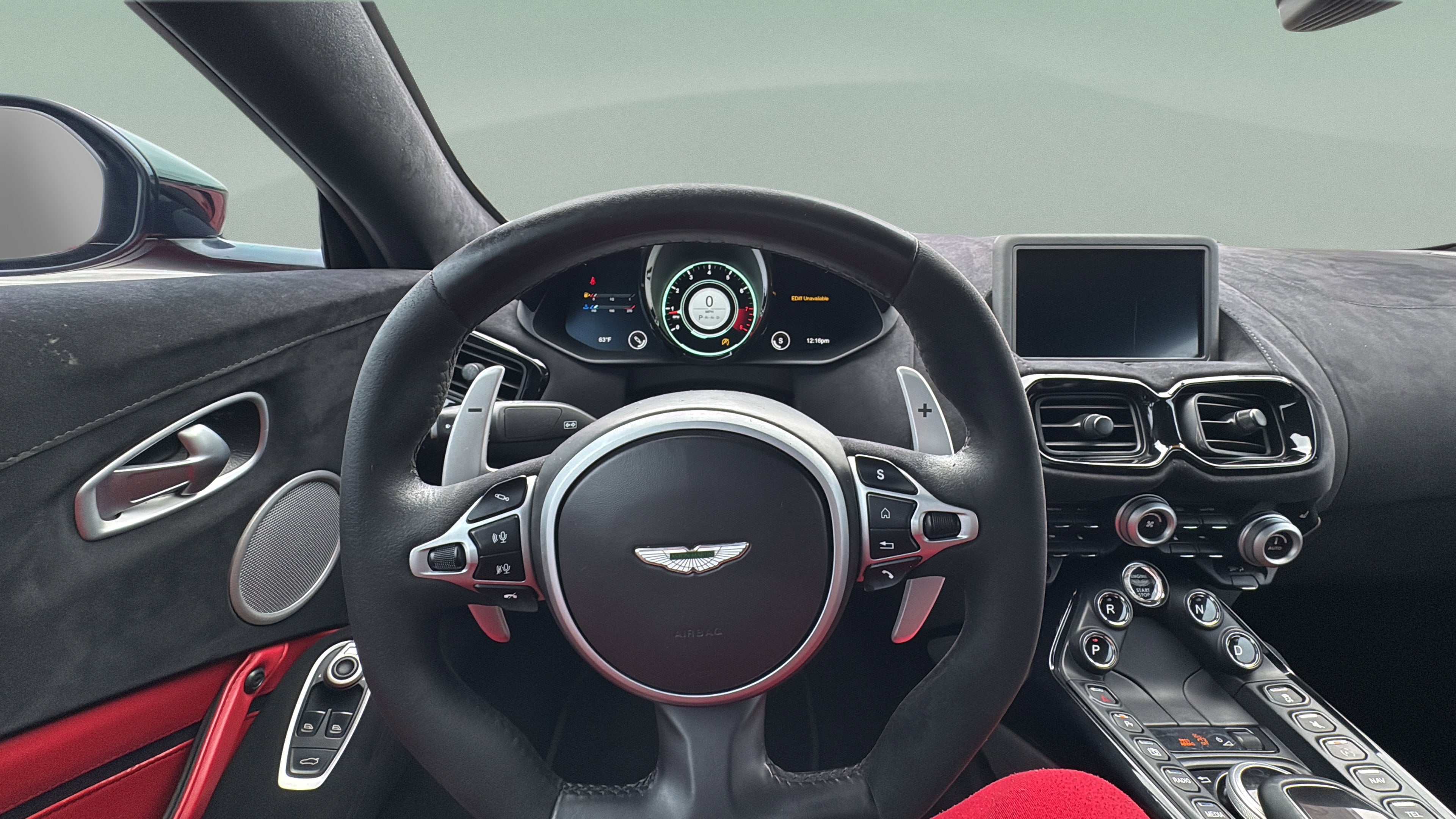2020 Aston Martin Vantage Base