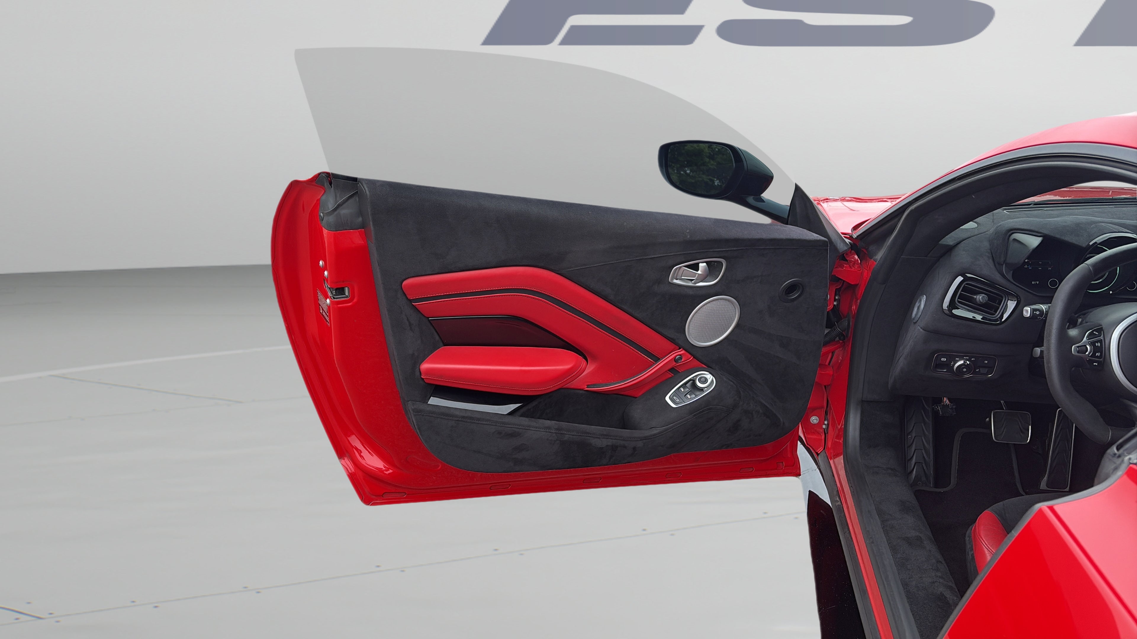 2020 Aston Martin Vantage Base