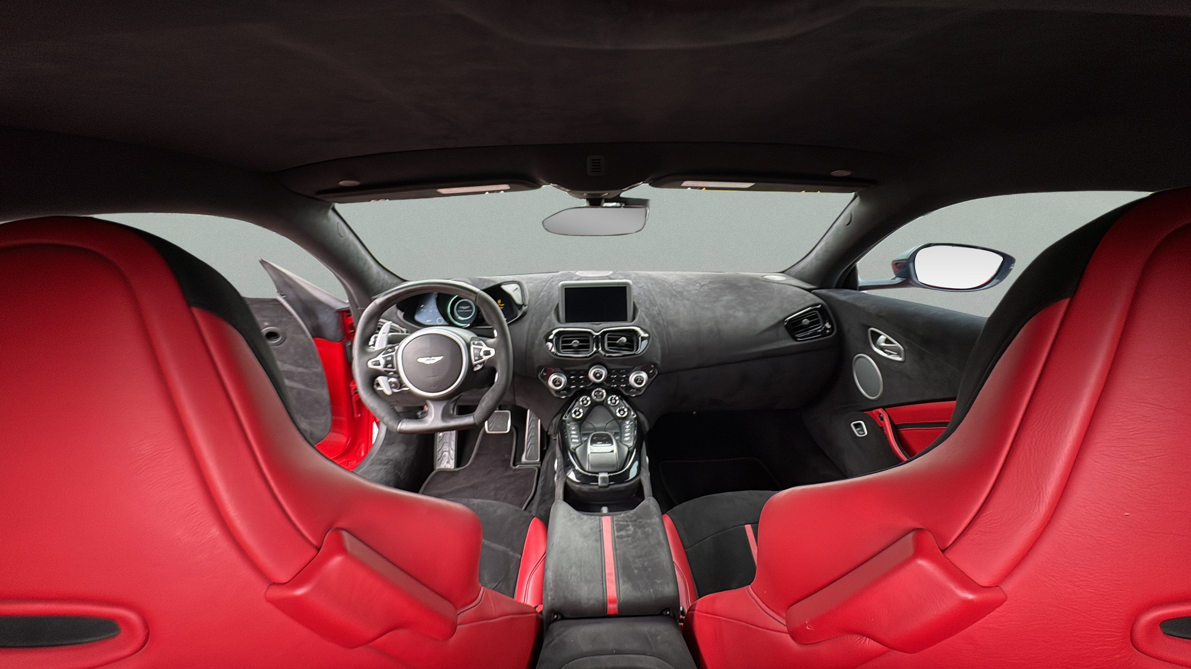 2020 Aston Martin Vantage Base