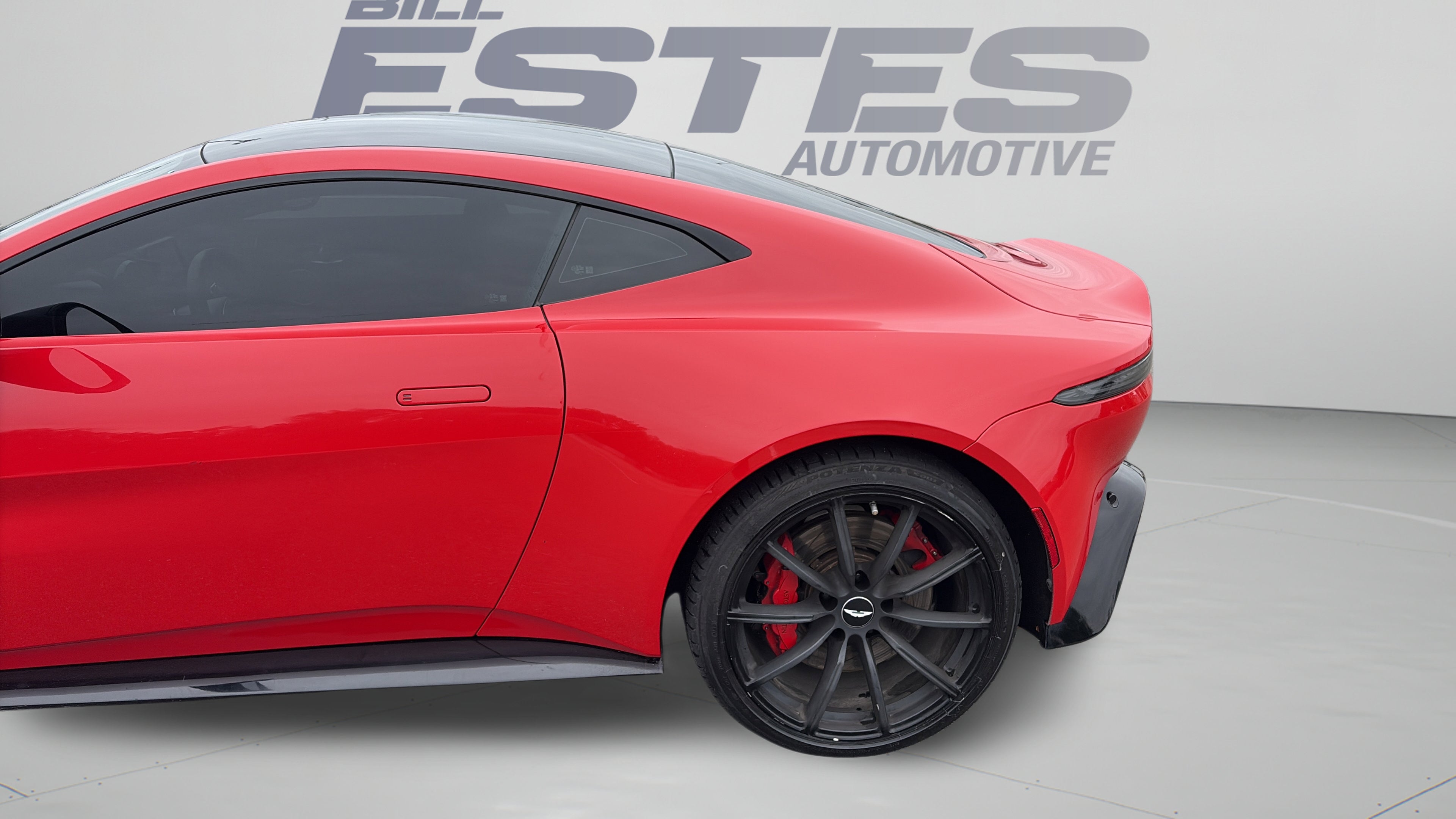 2020 Aston Martin Vantage Base