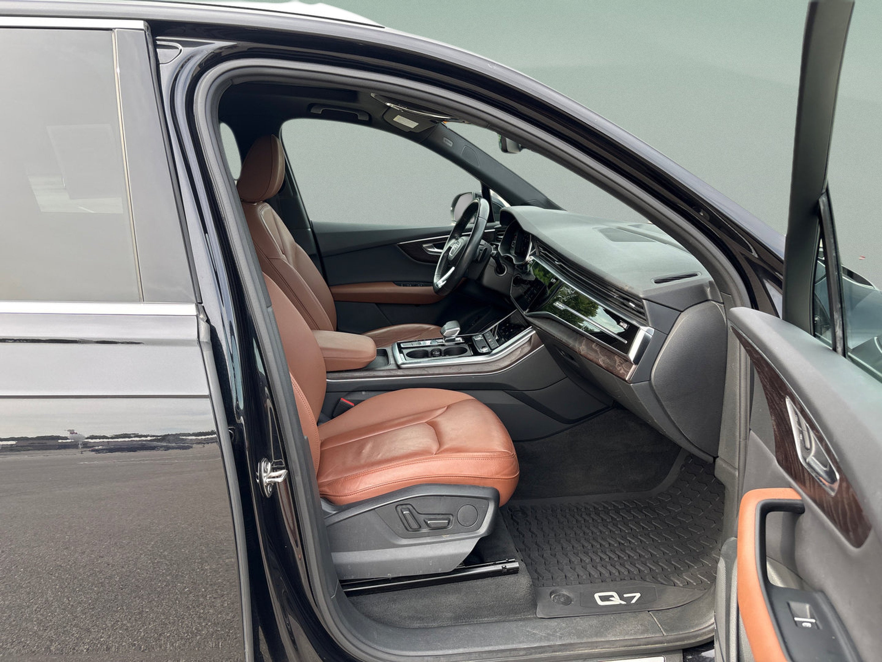 2020 Audi Q7 Premium Plus