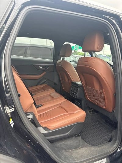 2020 Audi Q7 Premium Plus