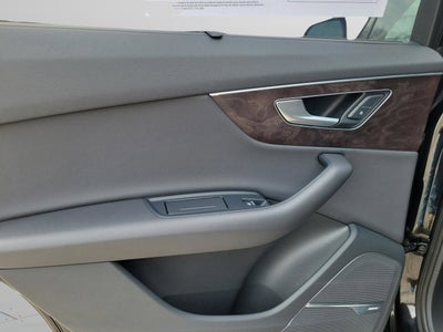 2020 Audi Q7 Prestige