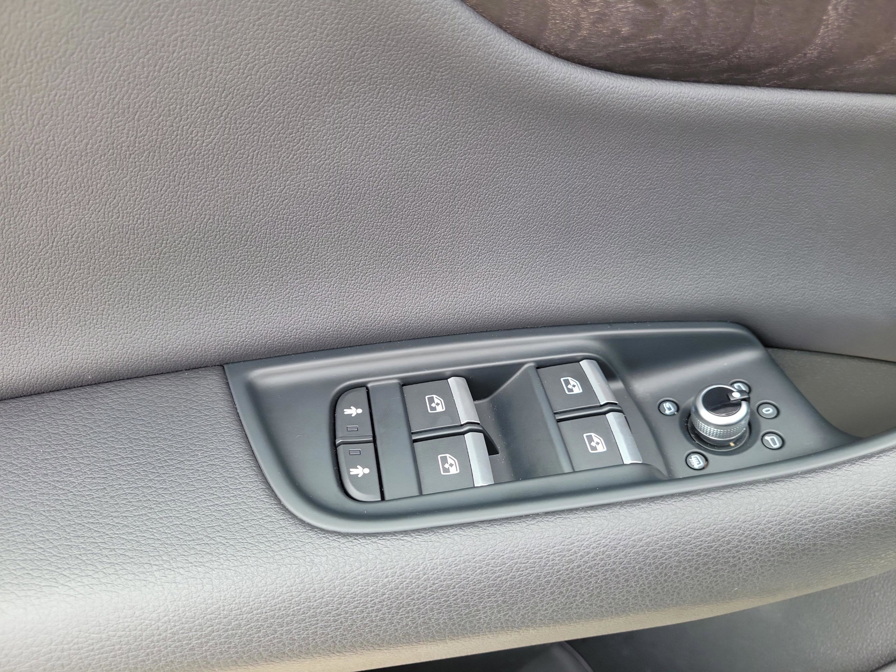 2020 Audi Q7 Prestige
