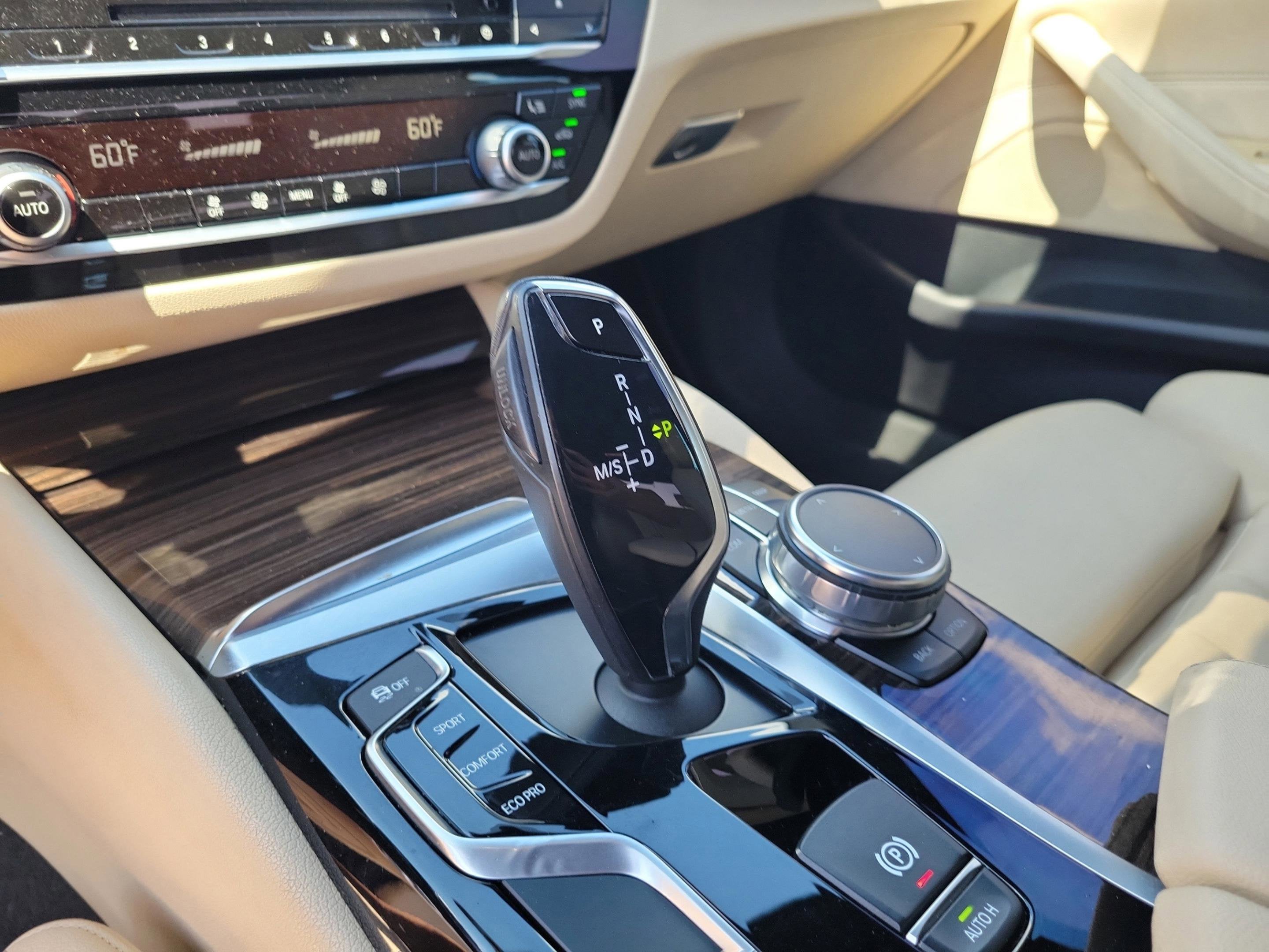 2018 BMW 5 Series 530i
