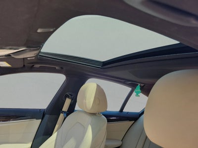2018 BMW 5 Series 530i