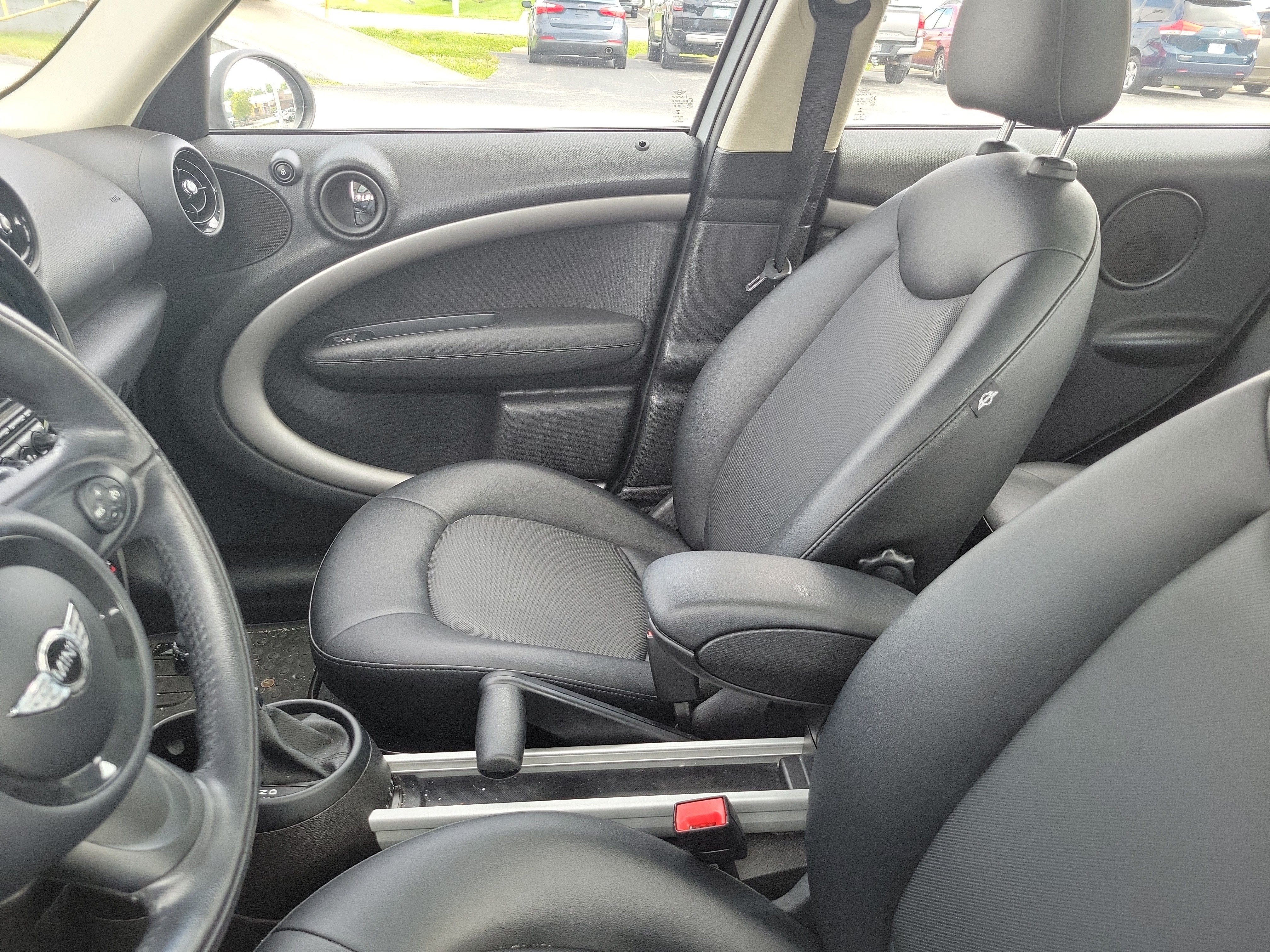 2016 MINI Cooper Countryman Base