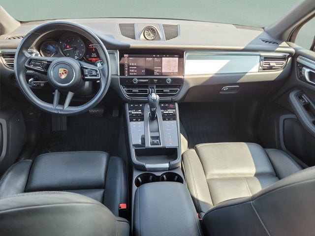 2023 Porsche Macan T