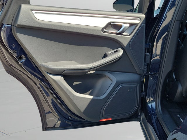 2023 Porsche Macan T
