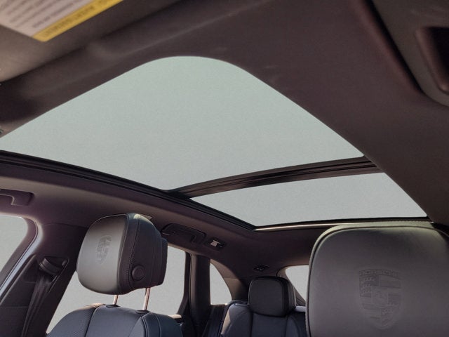 2023 Porsche Macan T