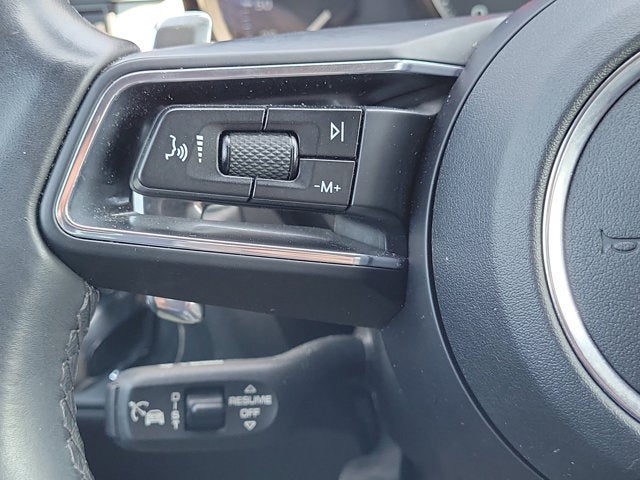 2023 Porsche Macan T