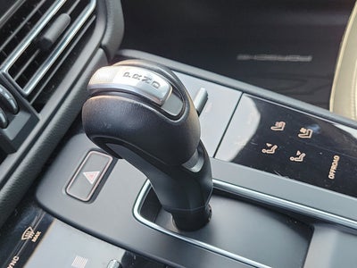 2023 Porsche Macan T