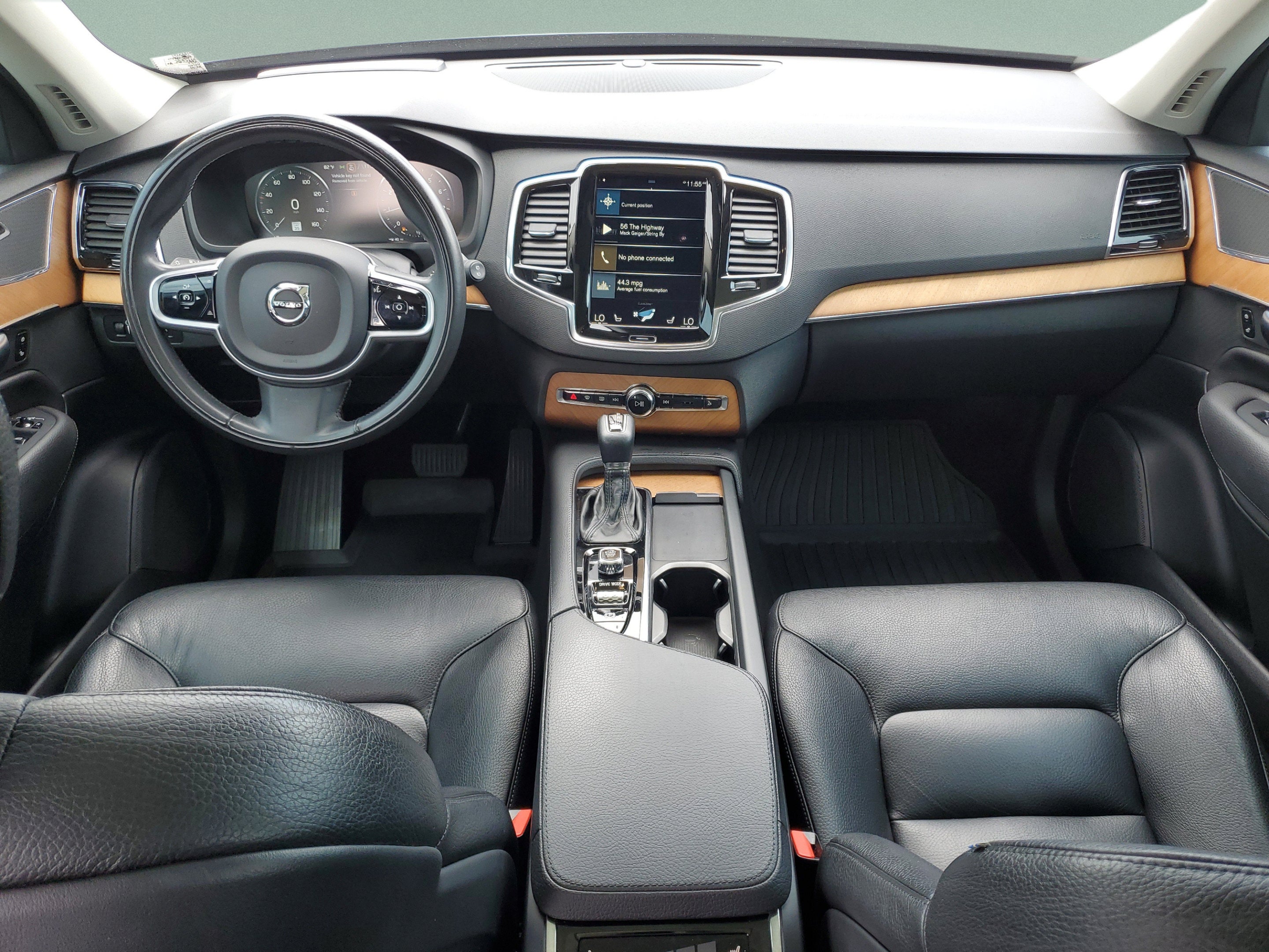 2021 Volvo XC90 Momentum
