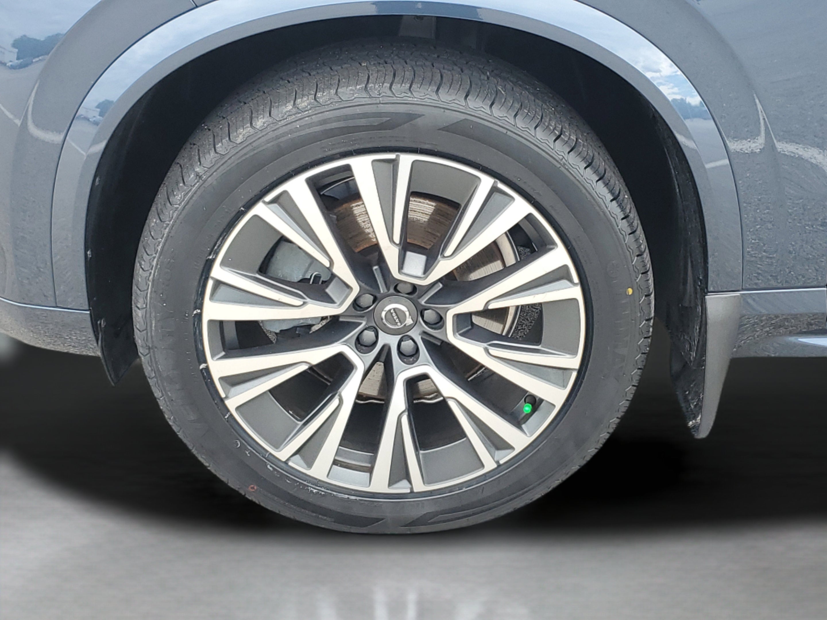 2021 Volvo XC90 Momentum