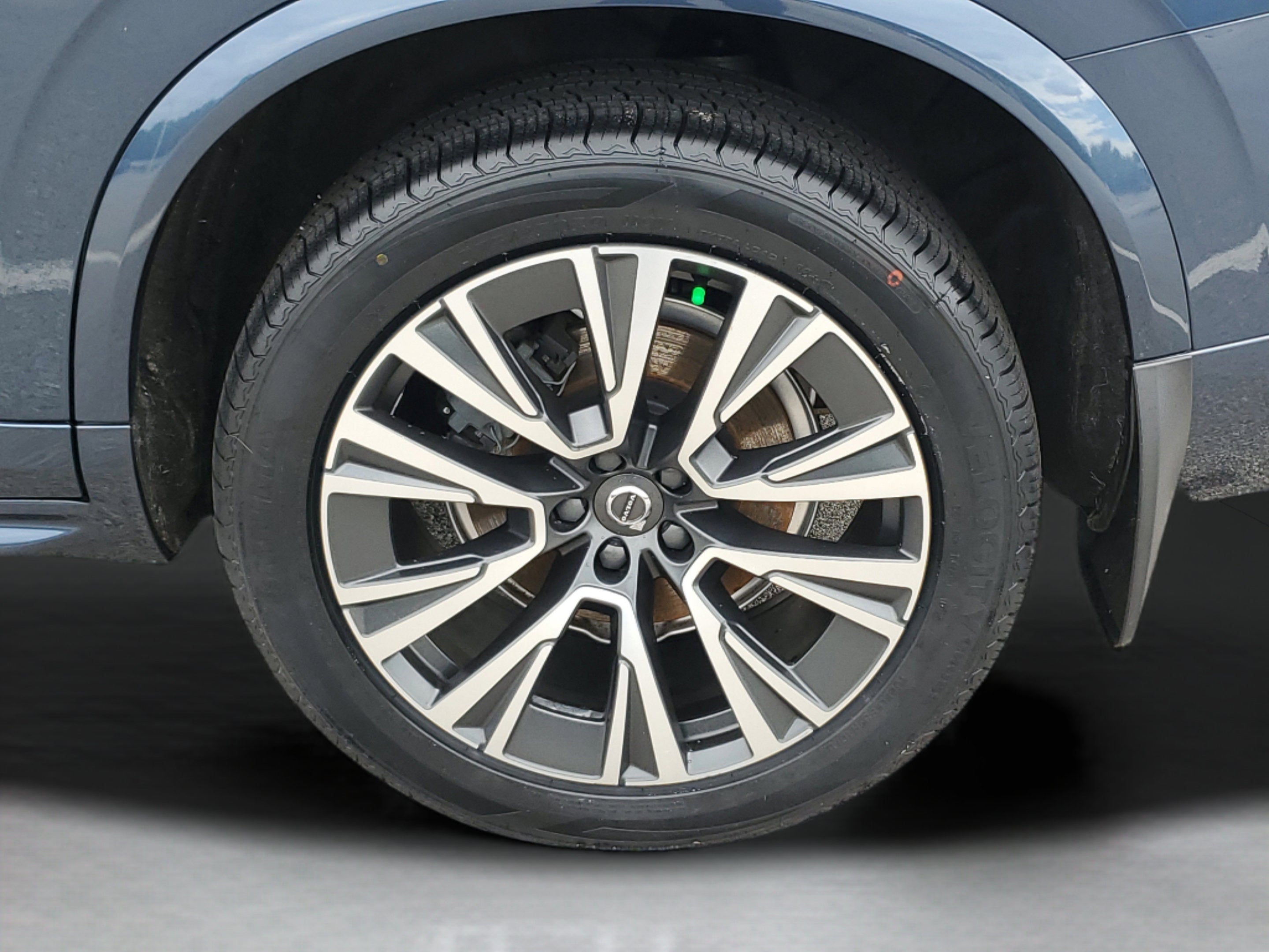 2021 Volvo XC90 Momentum