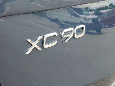 2021 Volvo XC90 Momentum