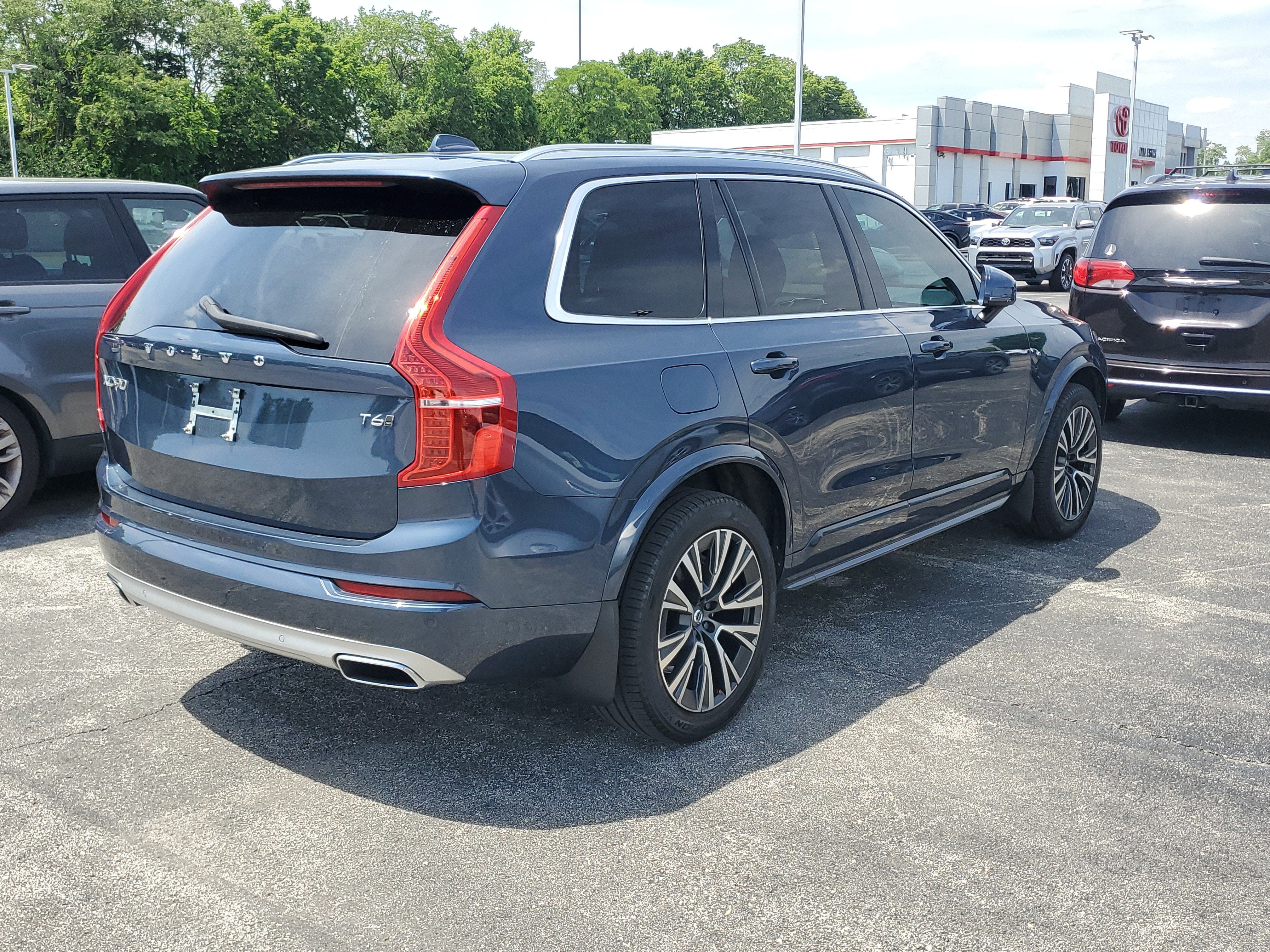2021 Volvo XC90 Momentum