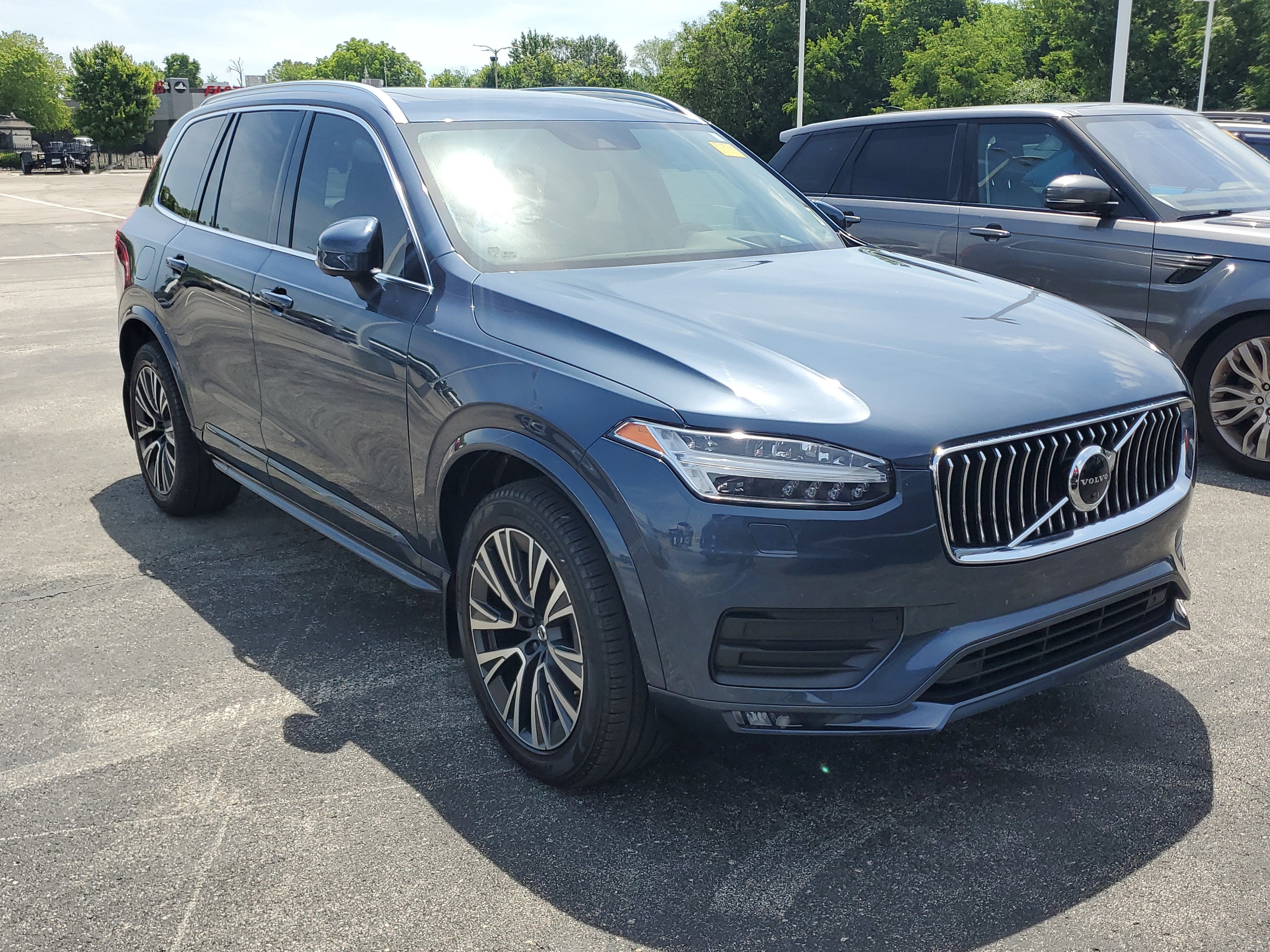 2021 Volvo XC90 Momentum