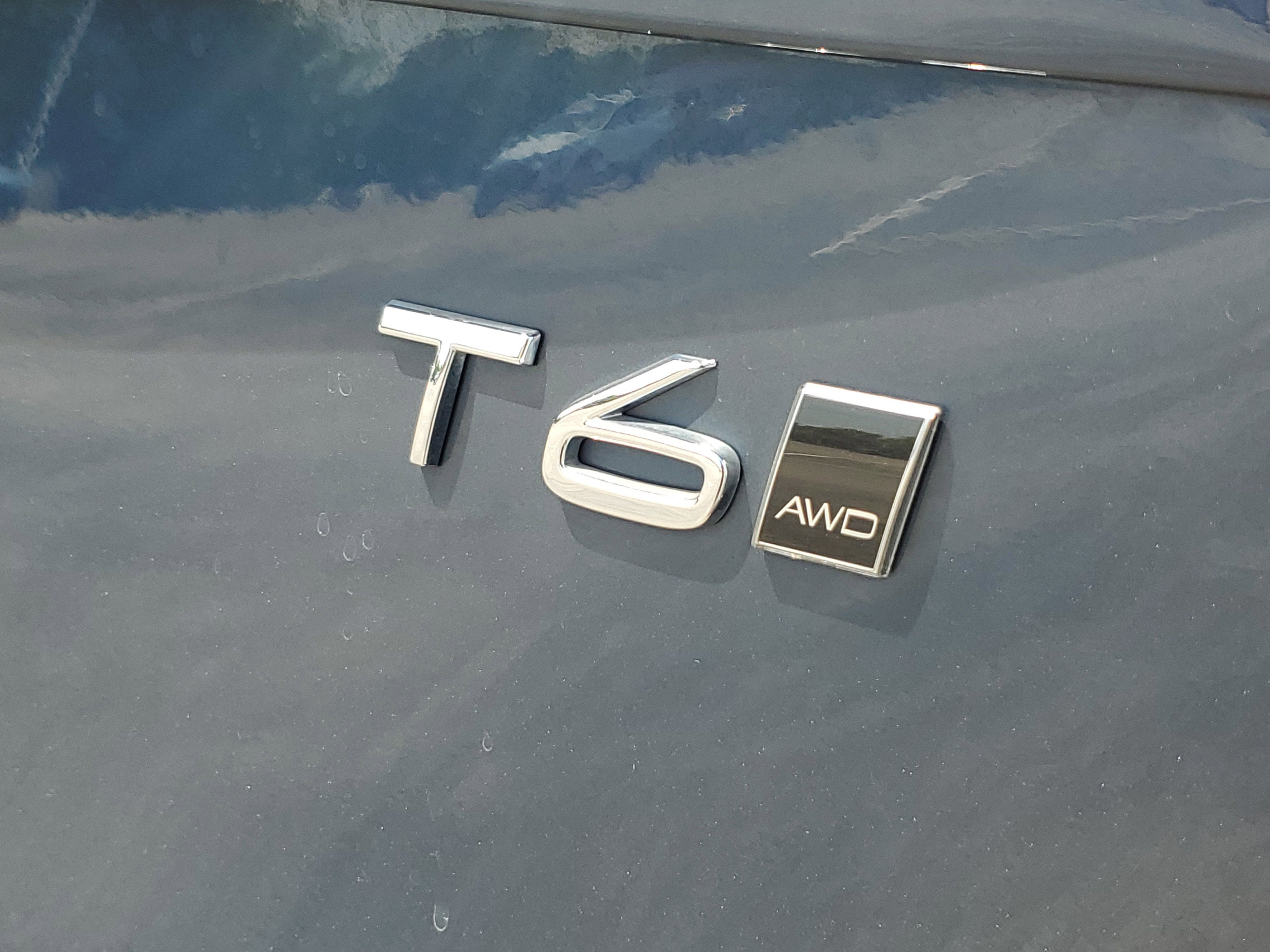 2021 Volvo XC90 Momentum