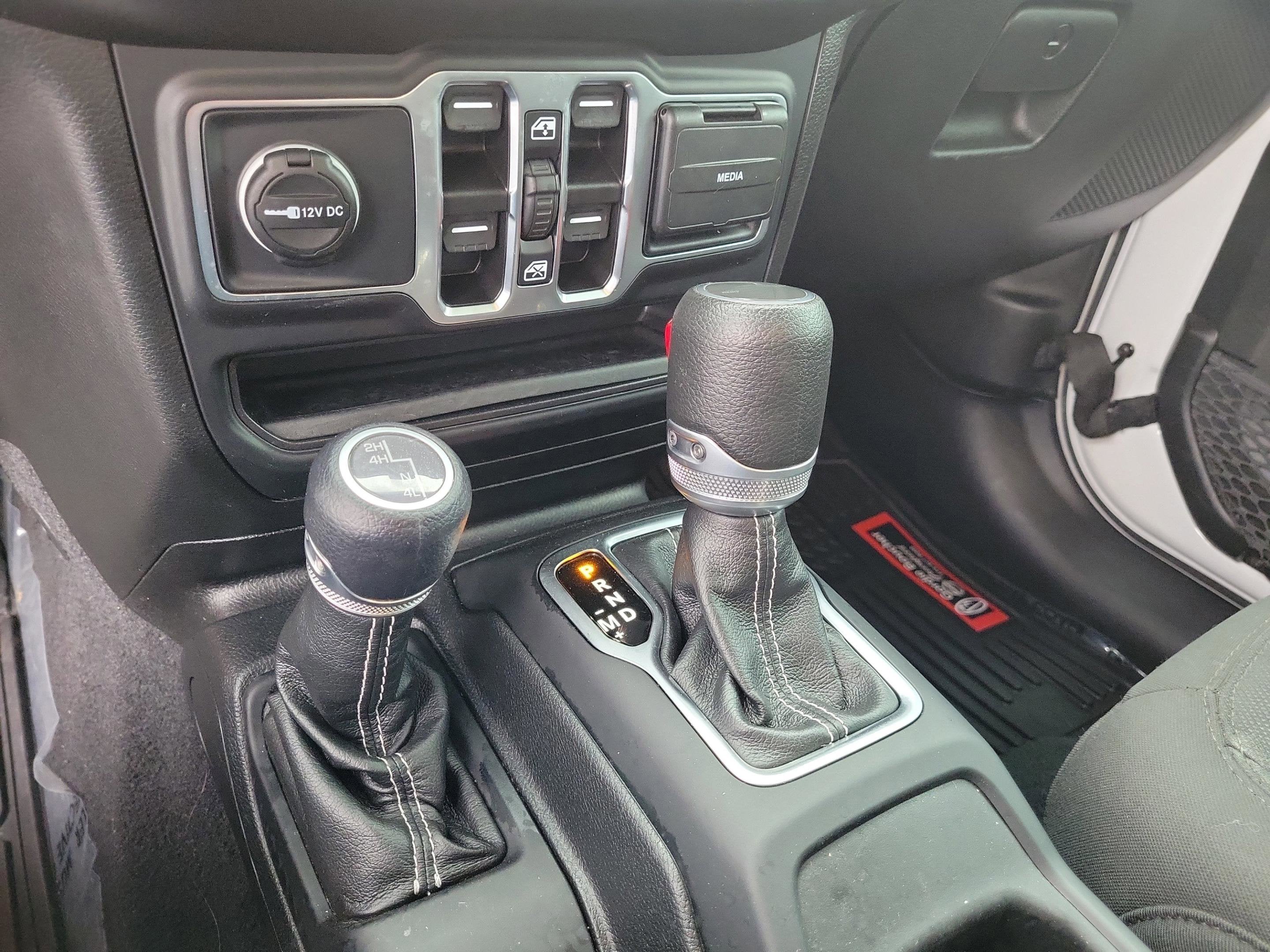 2022 Jeep Gladiator Overland