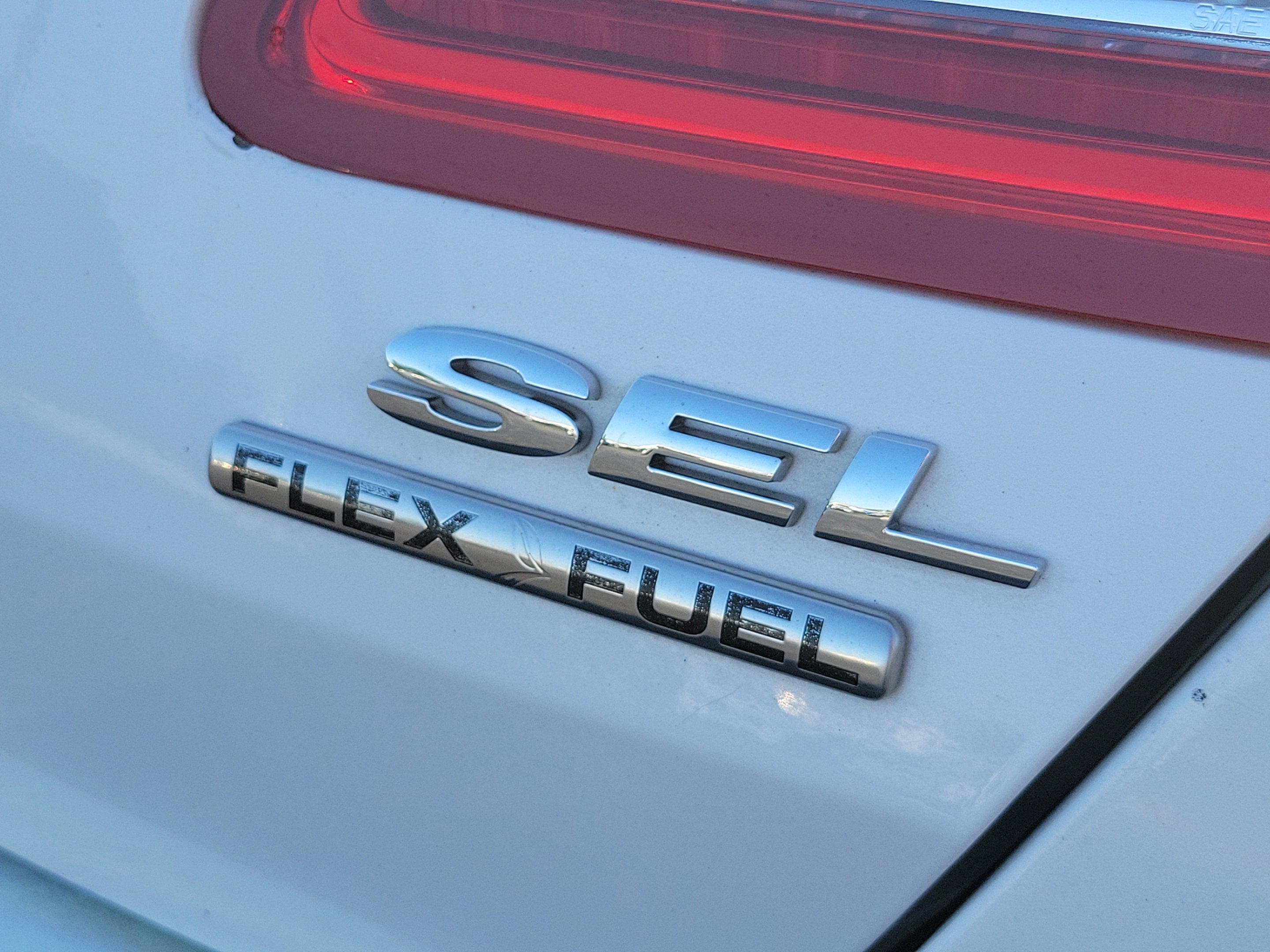 2018 Ford Taurus SEL