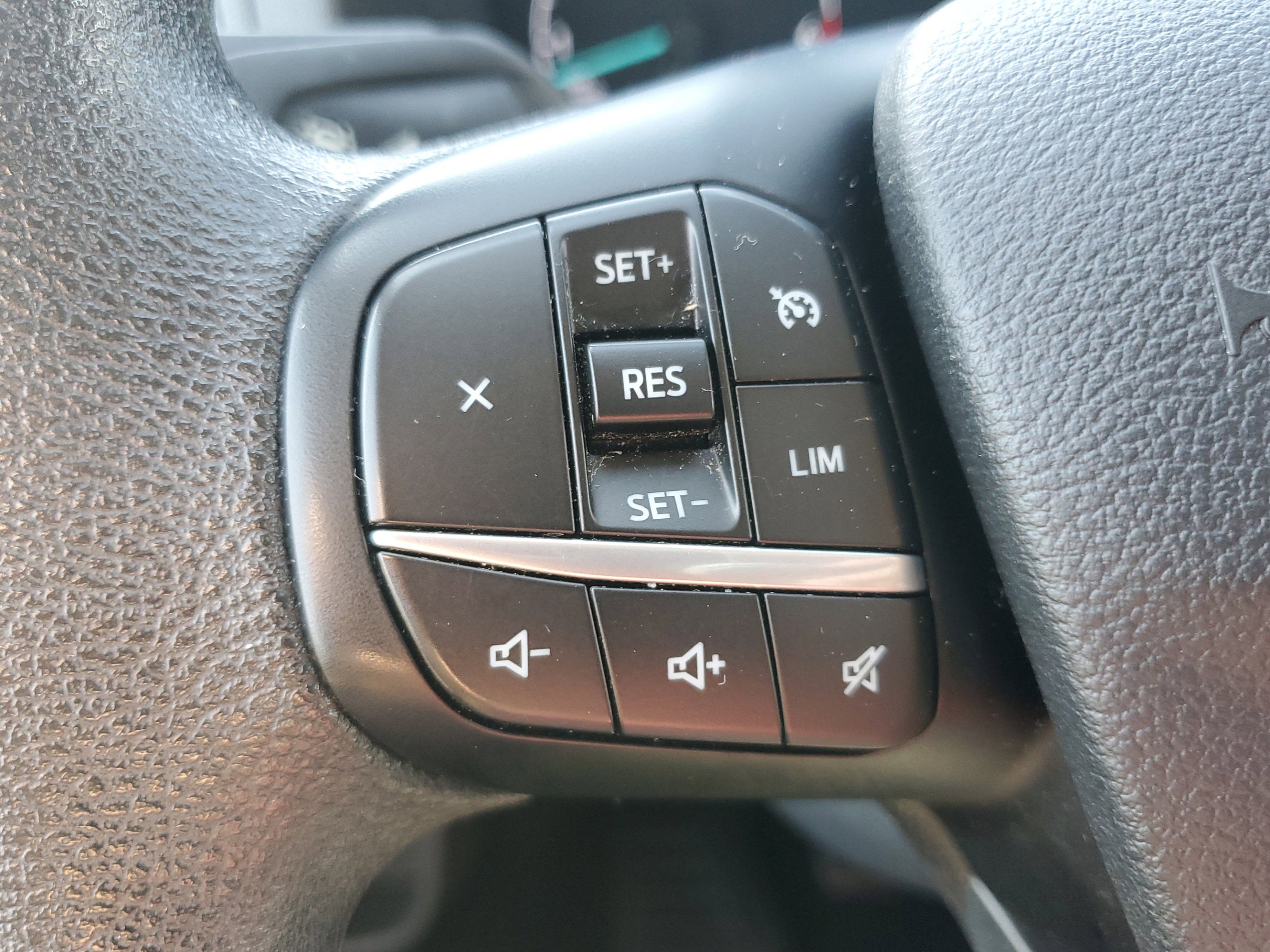 2023 Ford Transit Passenger Wagon XLT