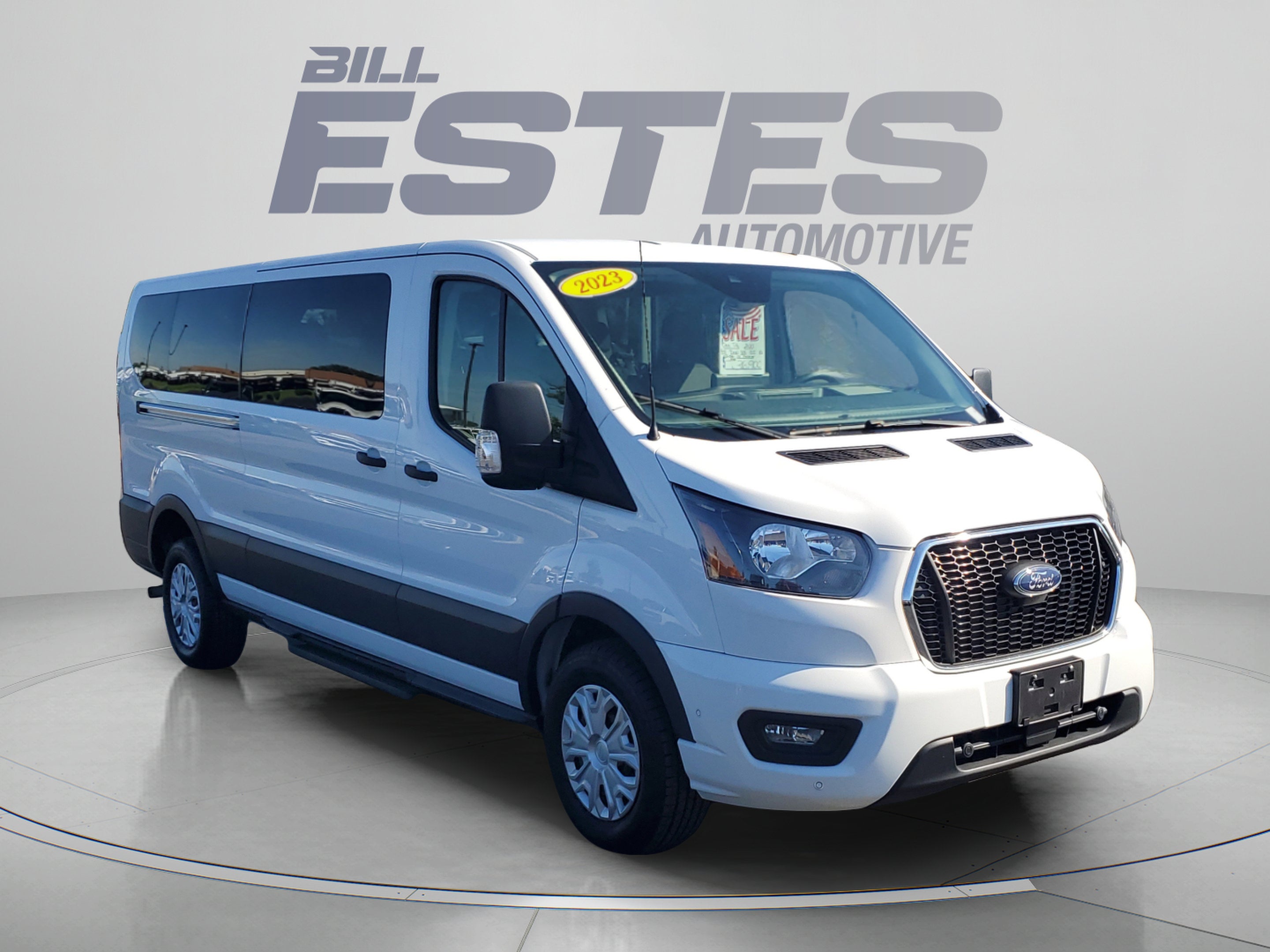 2023 Ford Transit Passenger Wagon XLT